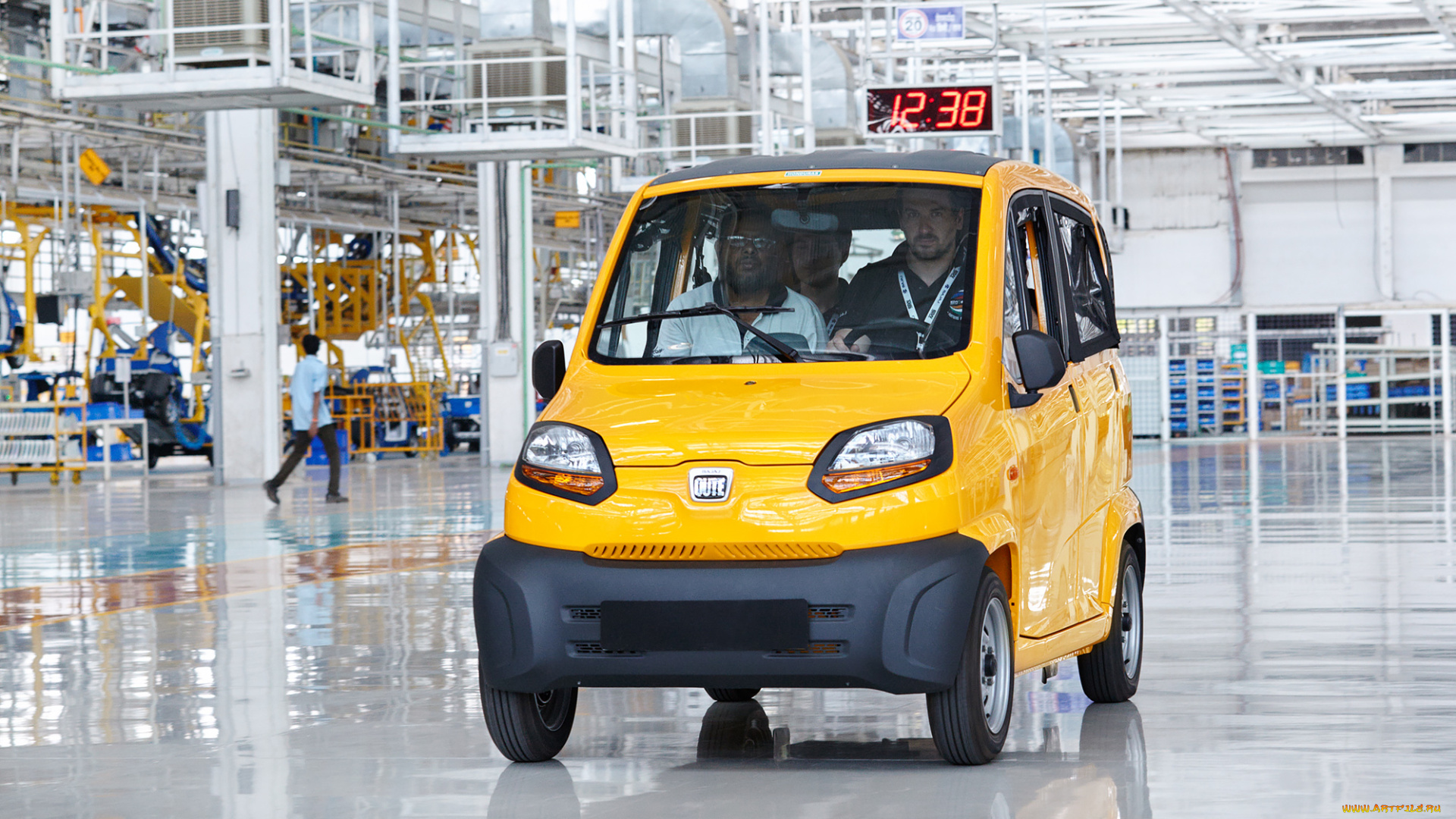 bajaj, qute, qcar, re60, 2017, автомобили, выставки, и, уличные, фото, bajaj, qute, жёлтый, 2017, re60, qcar