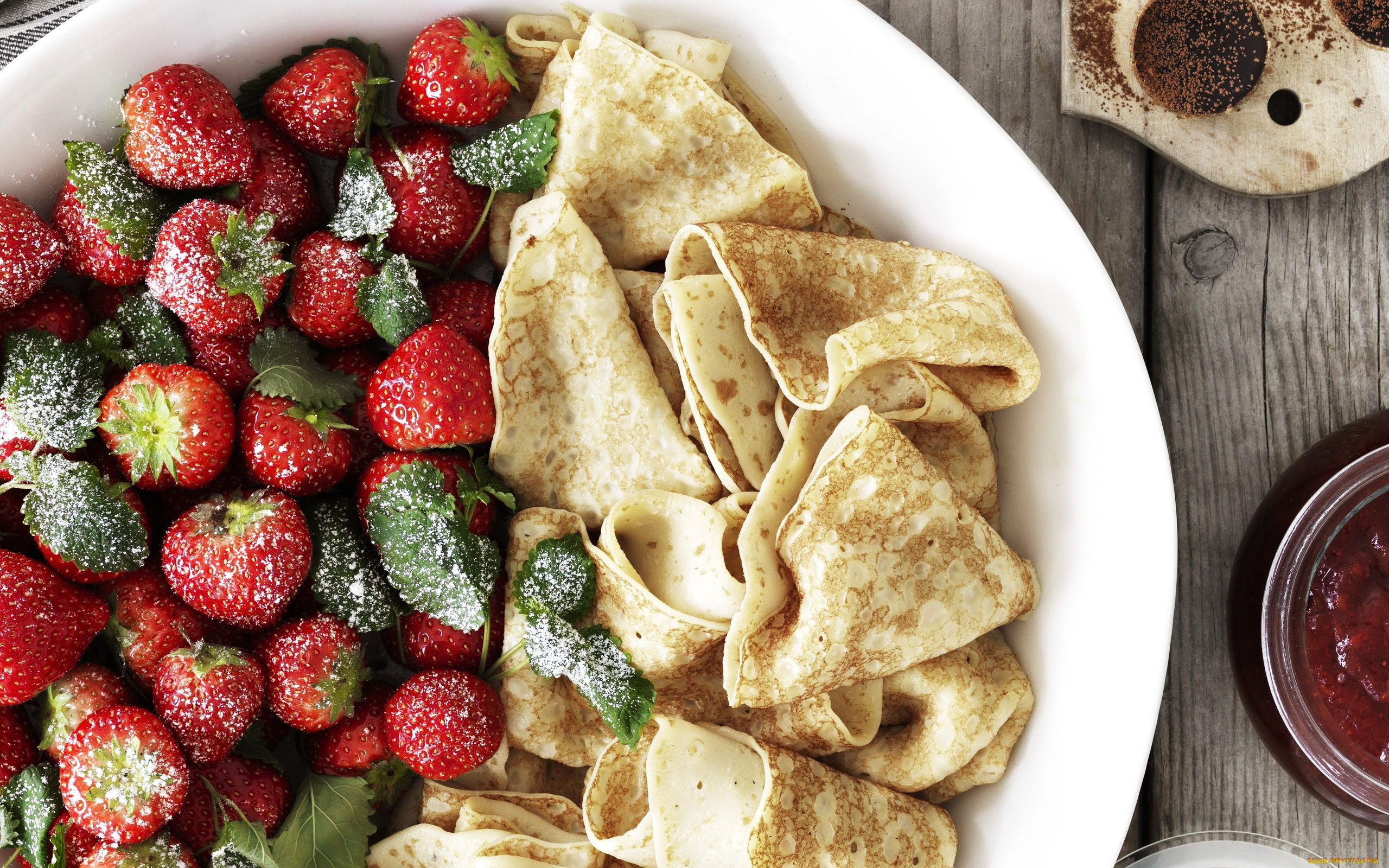 еда, блины, , оладьи, ягоды, клубника, сахарная, пудра