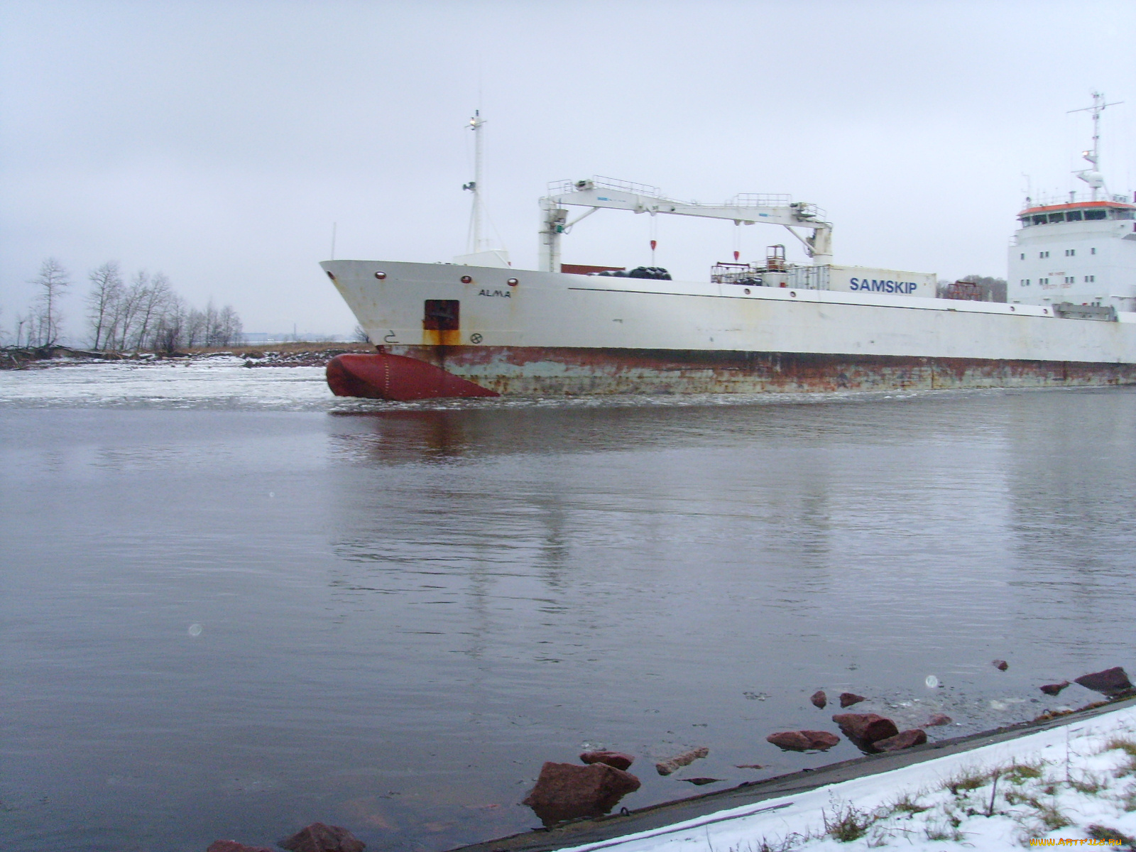 корабли, баржи