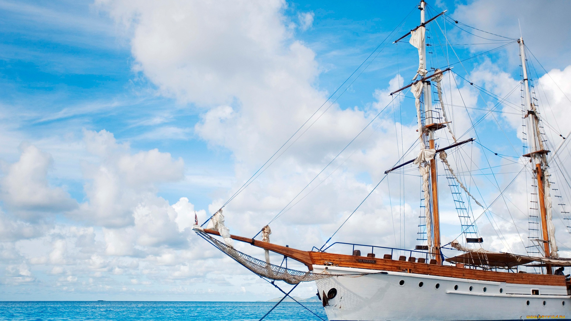 корабли, парусники