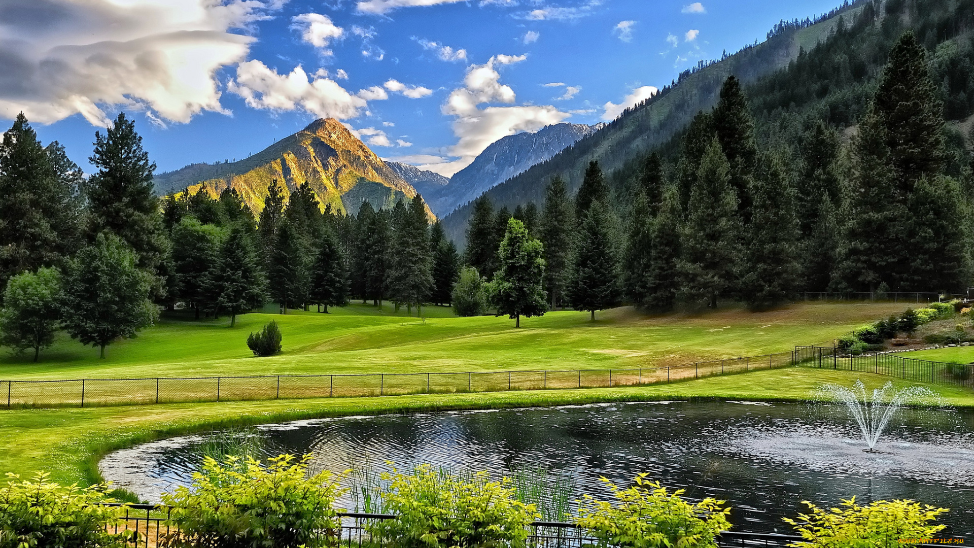 природа, парк, кусты, забор, деревья, фонтан, горы, пруд