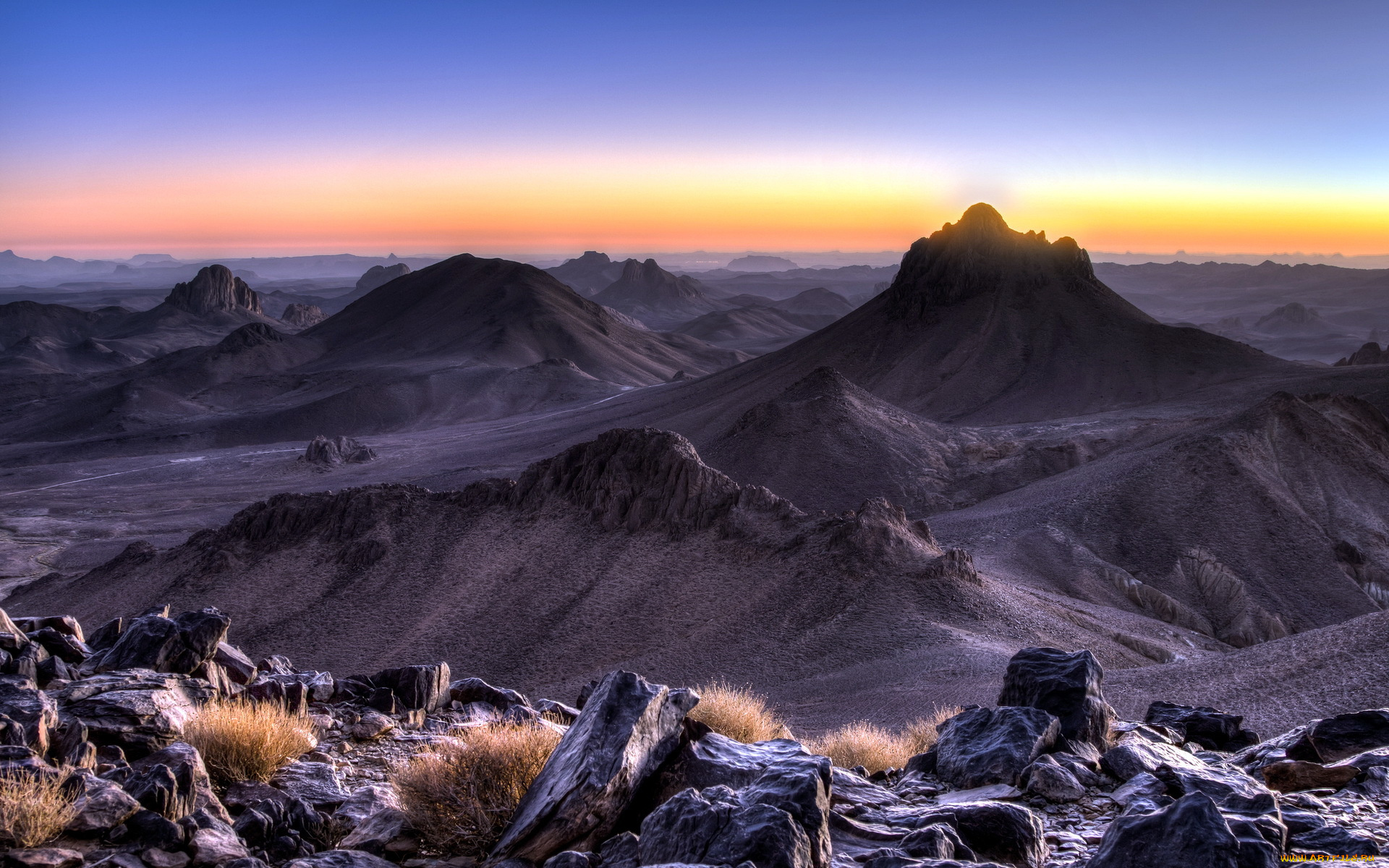 природа, горы, вершина, трава, заря, горизонт