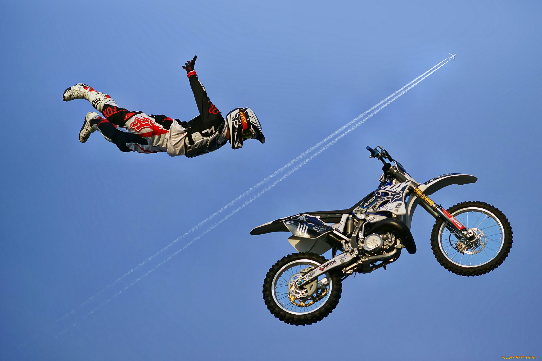 спорт, мотоспорт, байк, след, гонщик, полт, экипировка, самолет, шлем