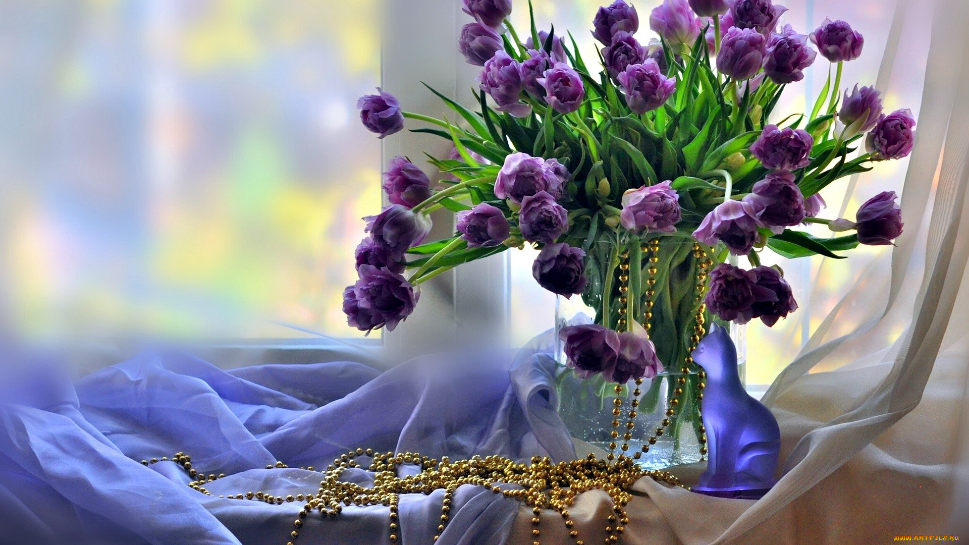 цветы, тюльпаны, бусы, лиловый, бутоны, статуэтка, шелк