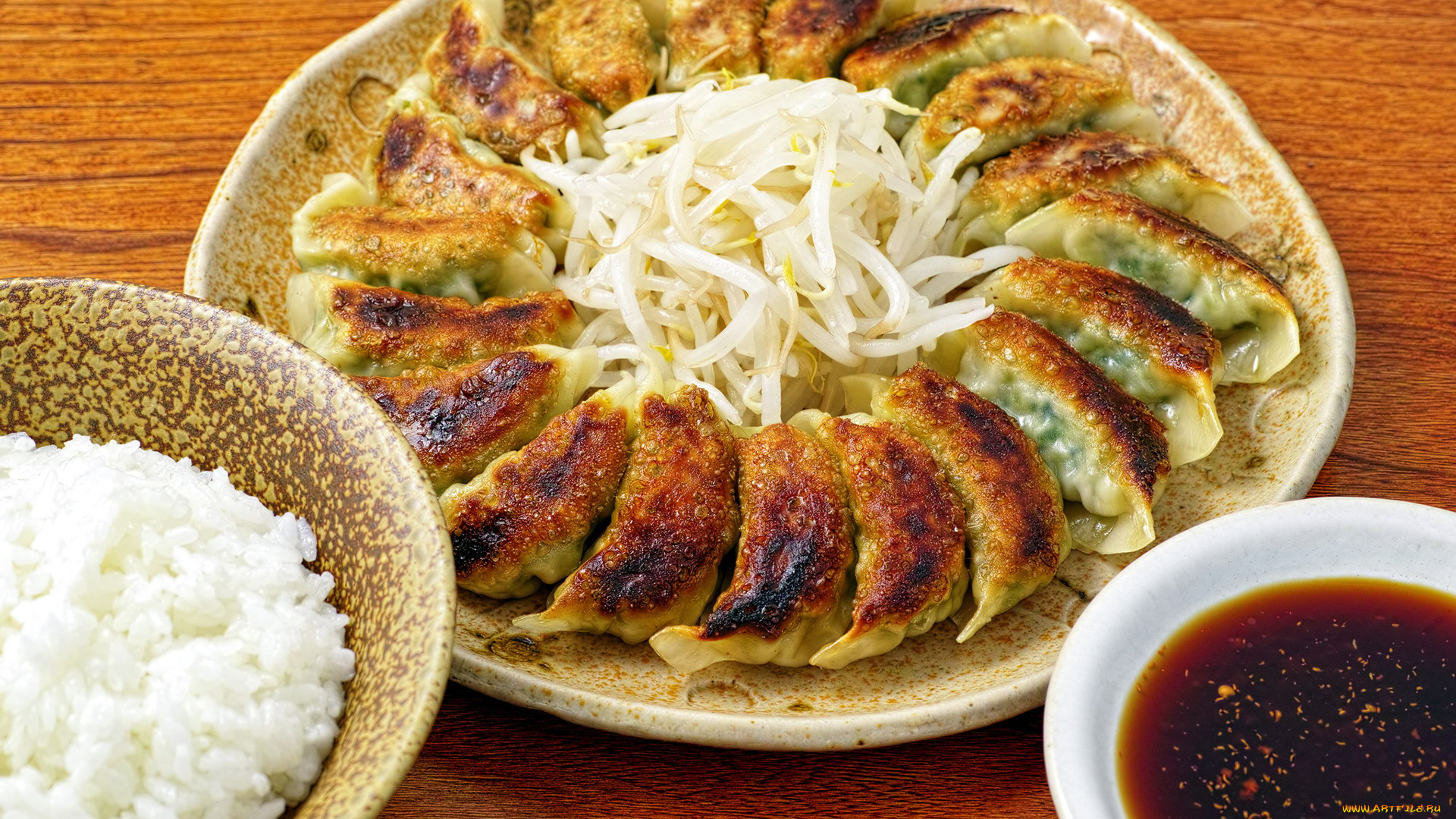 еда, пельмени, , манты, , вареники, салат, соус, кухня, китайская