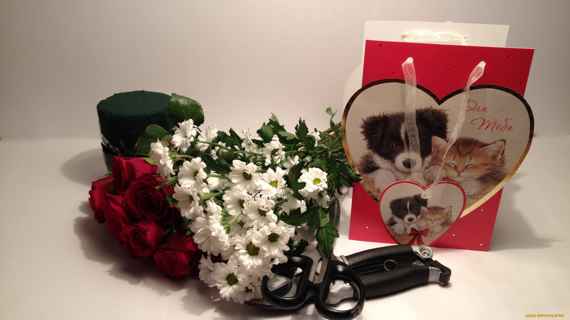 праздничные, день, святого, валентина, , сердечки, , любовь, подарок, сердце, хризантемы, розы