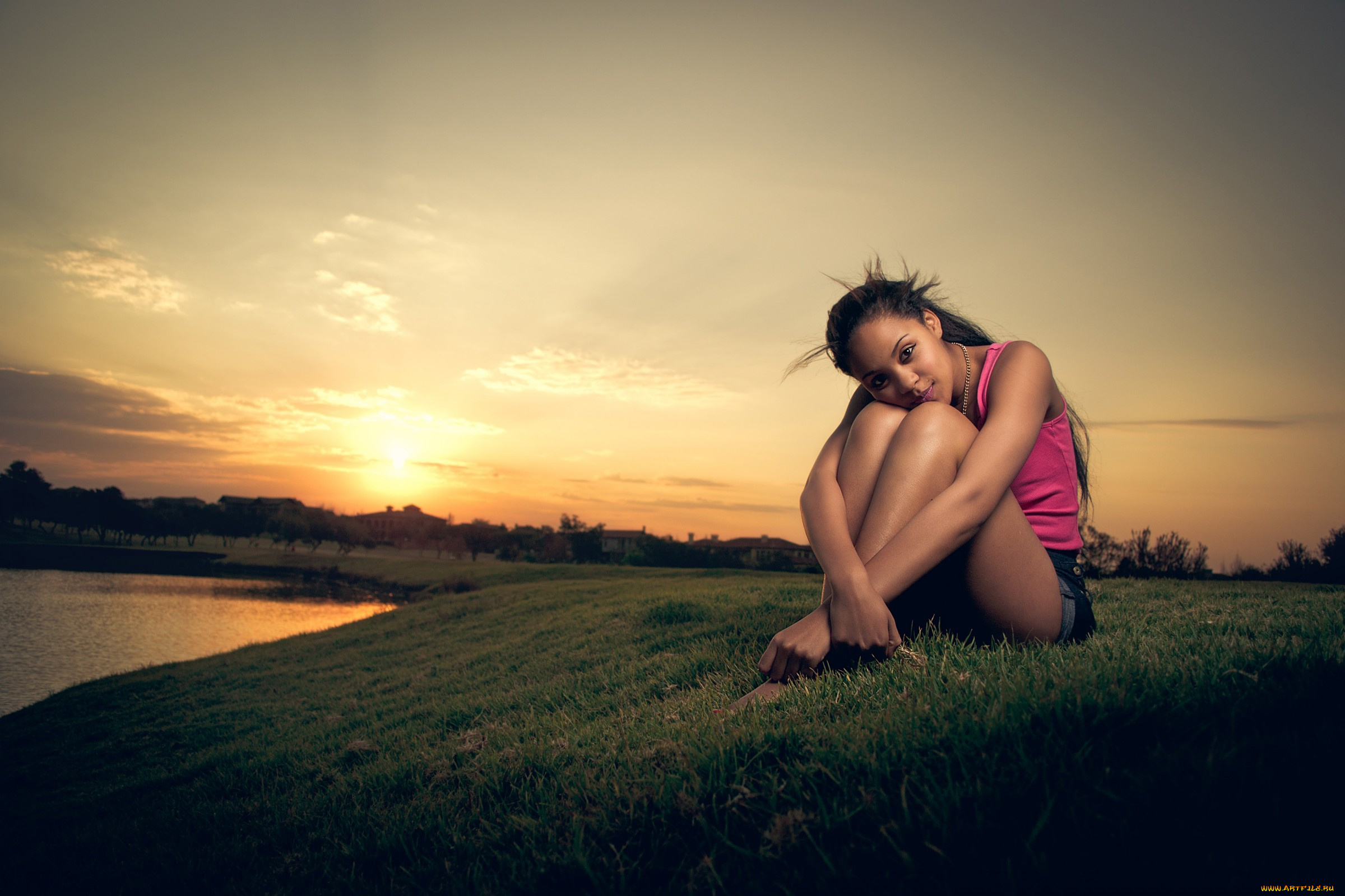 девушки, -unsort, , темнокожие, взгляд, закат, берег, поза