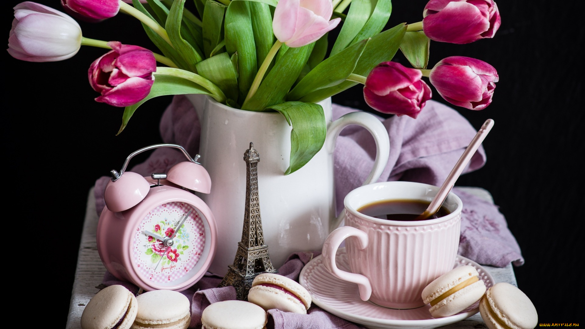 еда, натюрморт, тюльпаны, часы, чай, макаруны