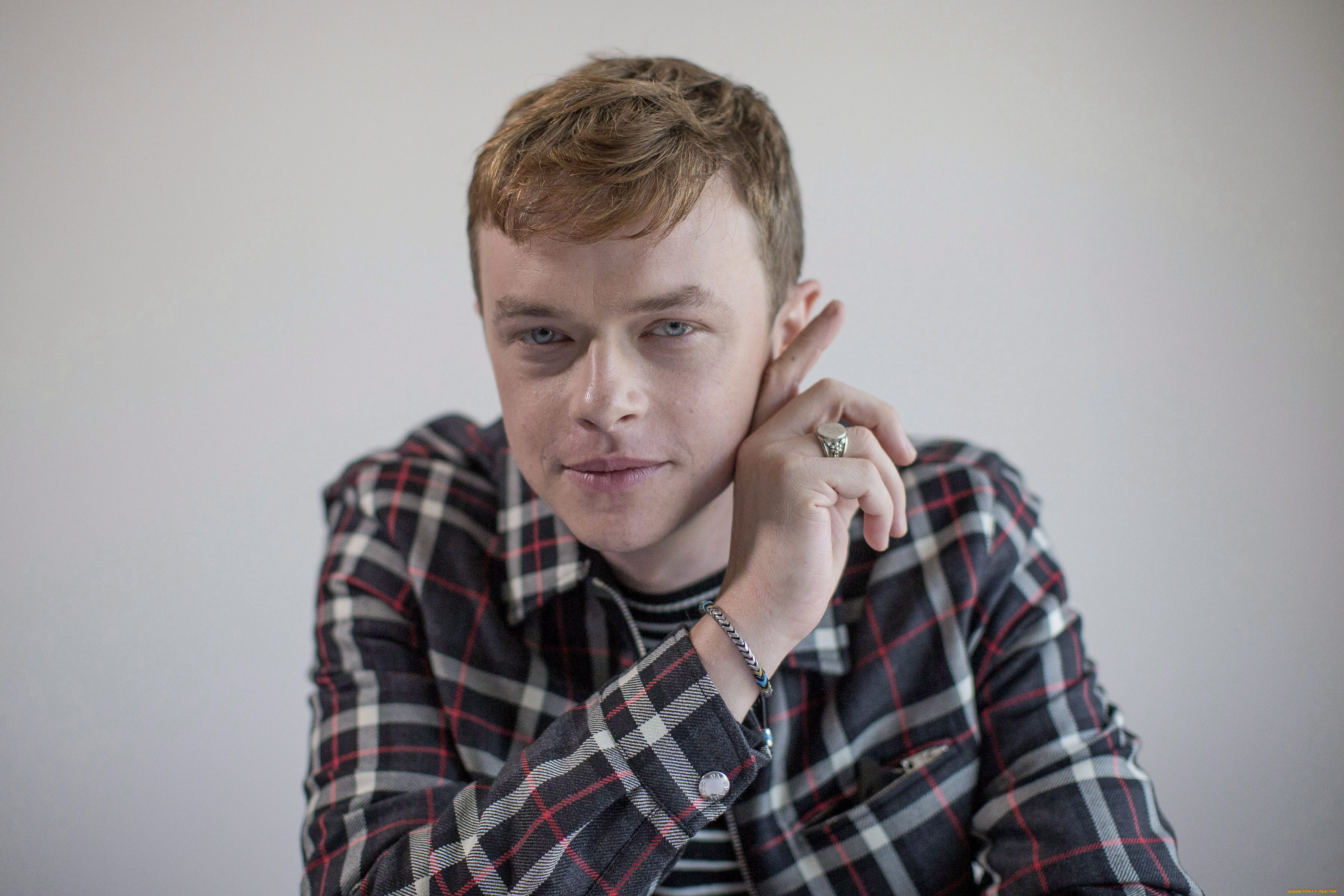 dane, dehaan, мужчины, актер, рубашка