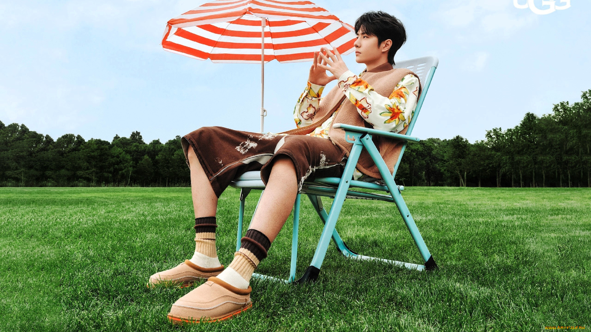 мужчины, wang, yi, bo, актер, наряд, тапки, лужайка, кресло, зонт