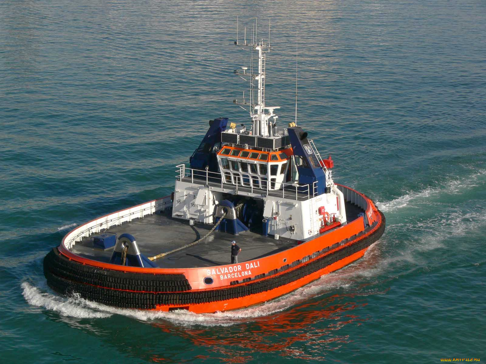 корабли, баркасы, буксиры