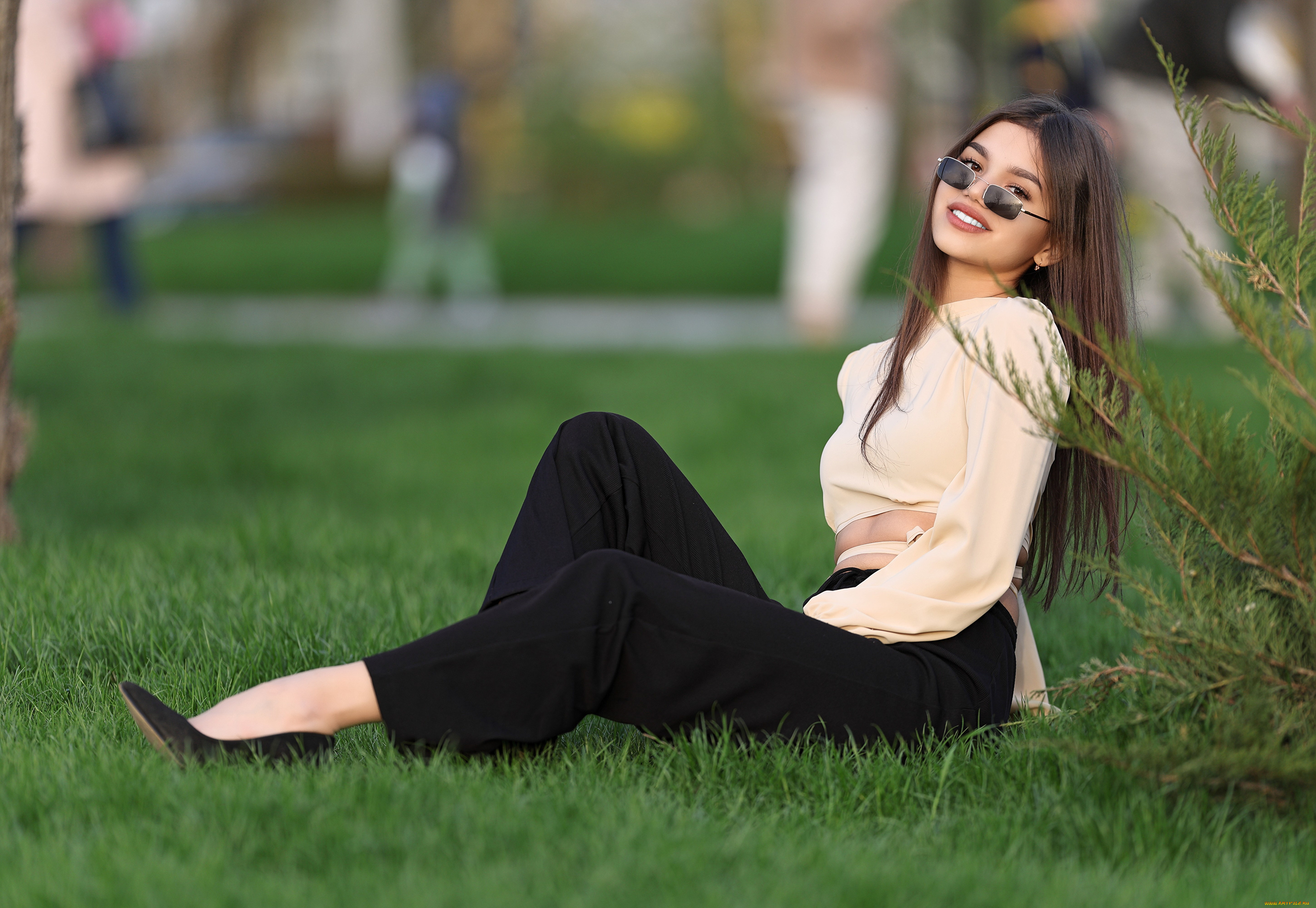 девушка, -, girl, девушки, -, брюнетки, , шатенки, девушка, женщина, брюнетка, темноволосая, сексуальная, модель, звезда, позирует, разная, обувь, верхняя, стильная, одежда, нижнее, эротическое, бельё, трусы, лифчик, колготки, чулки, аксессуары, макияж, и, множество, элементов, на, фотографии