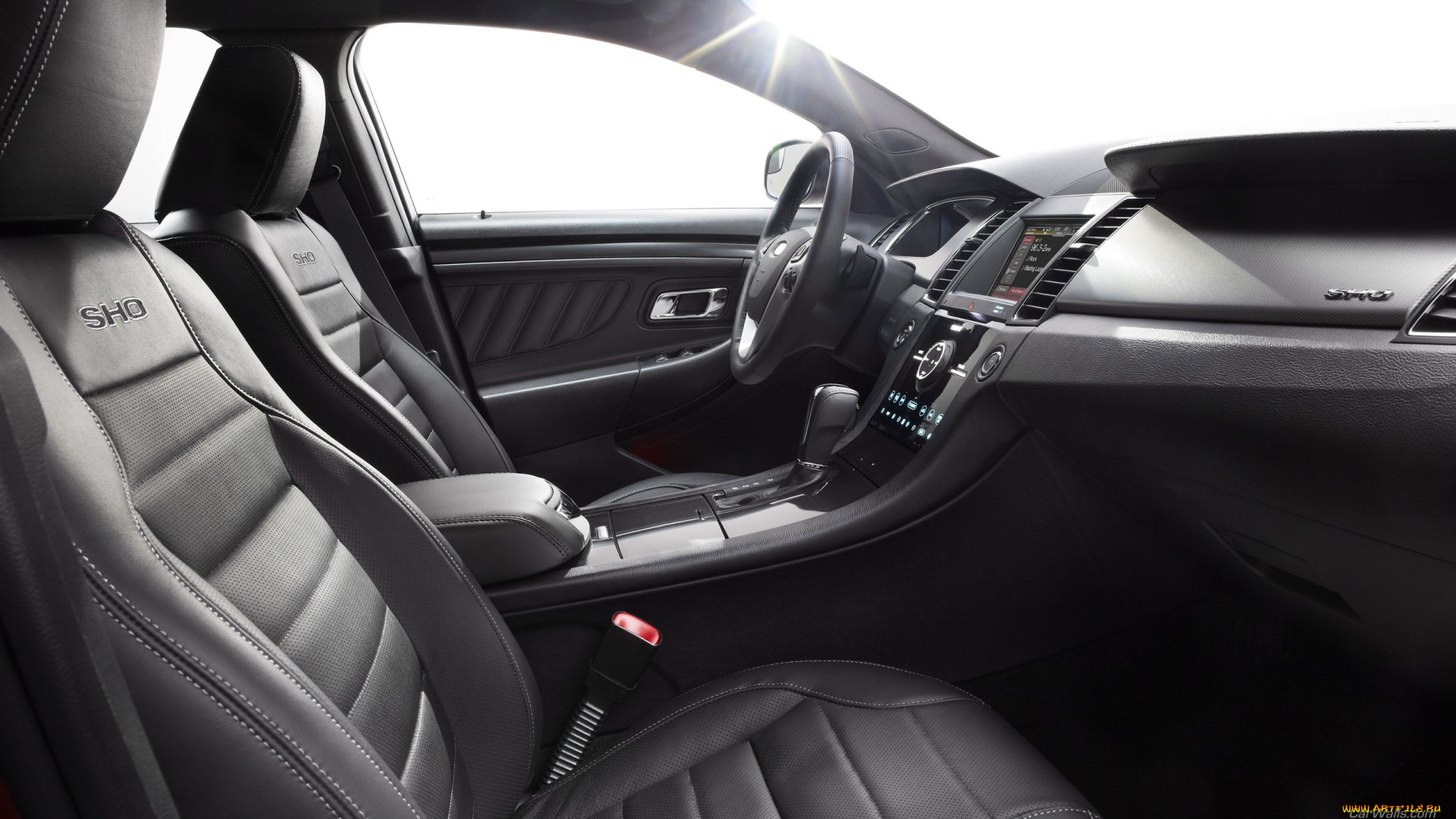 автомобили, интерьеры