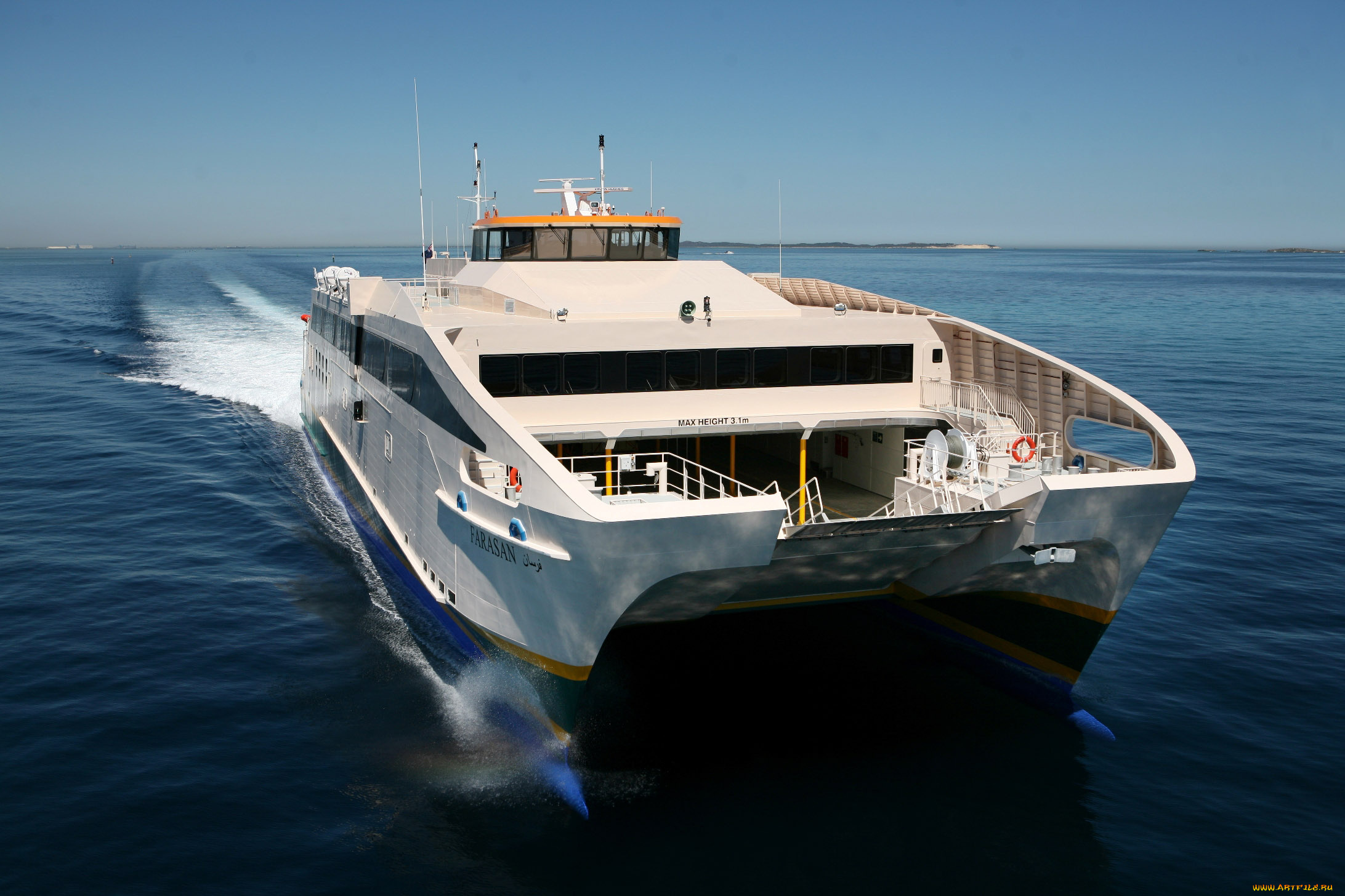 корабли, катамараны, тримараны, катамаран