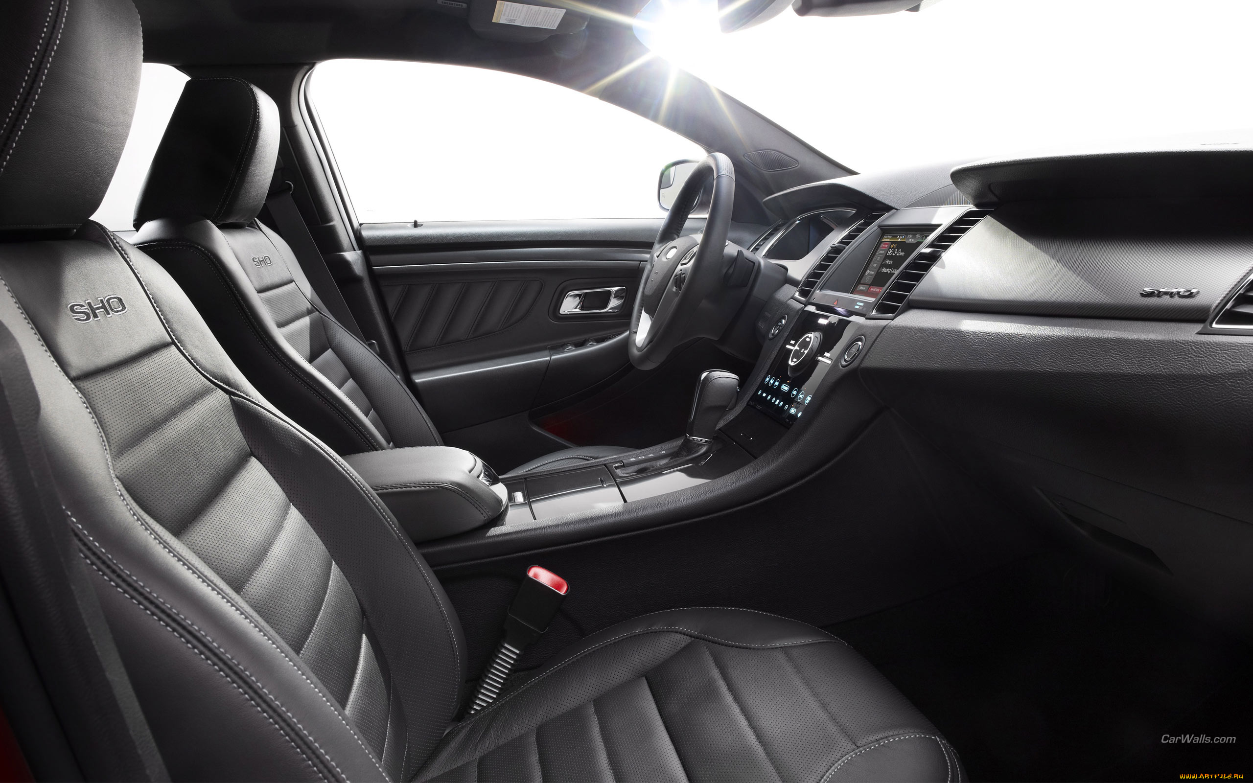 автомобили, интерьеры