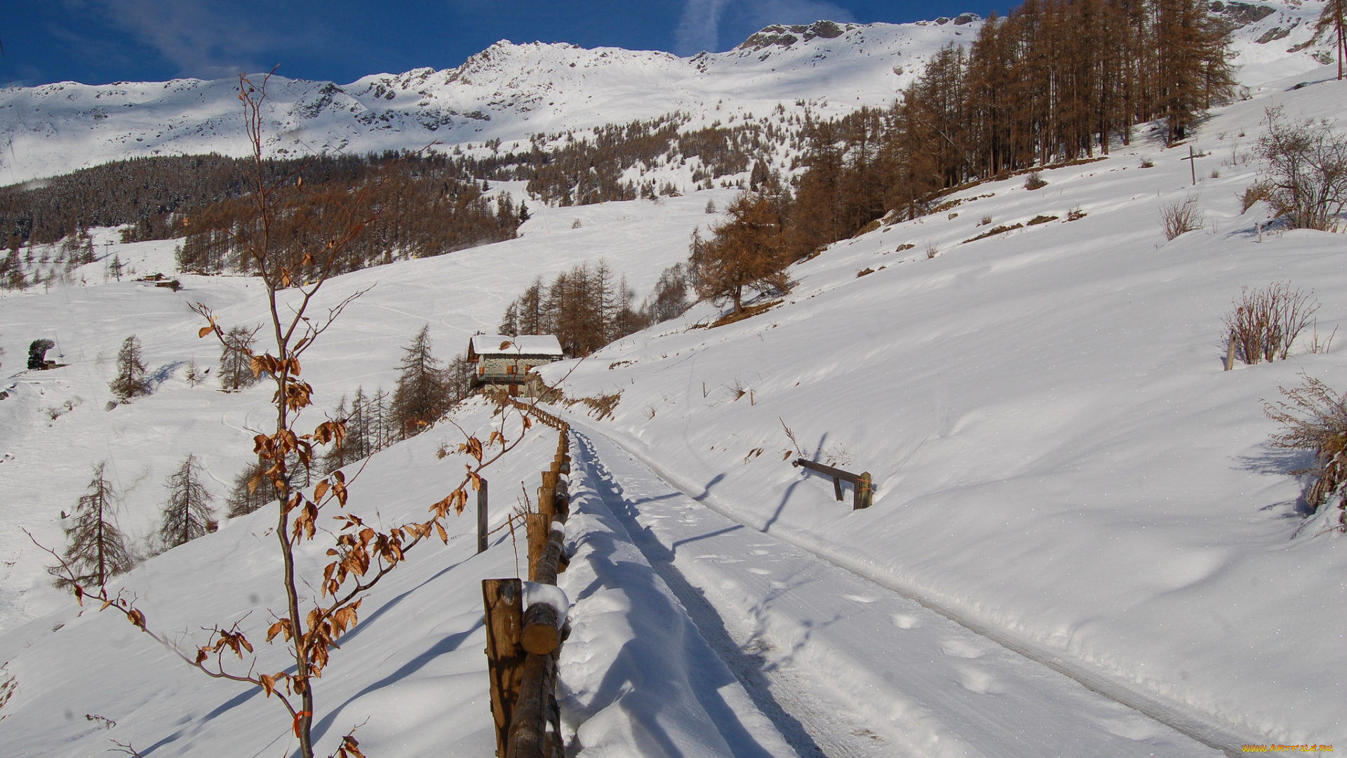 природа, зима, горы, небо, дорога, снег, дом