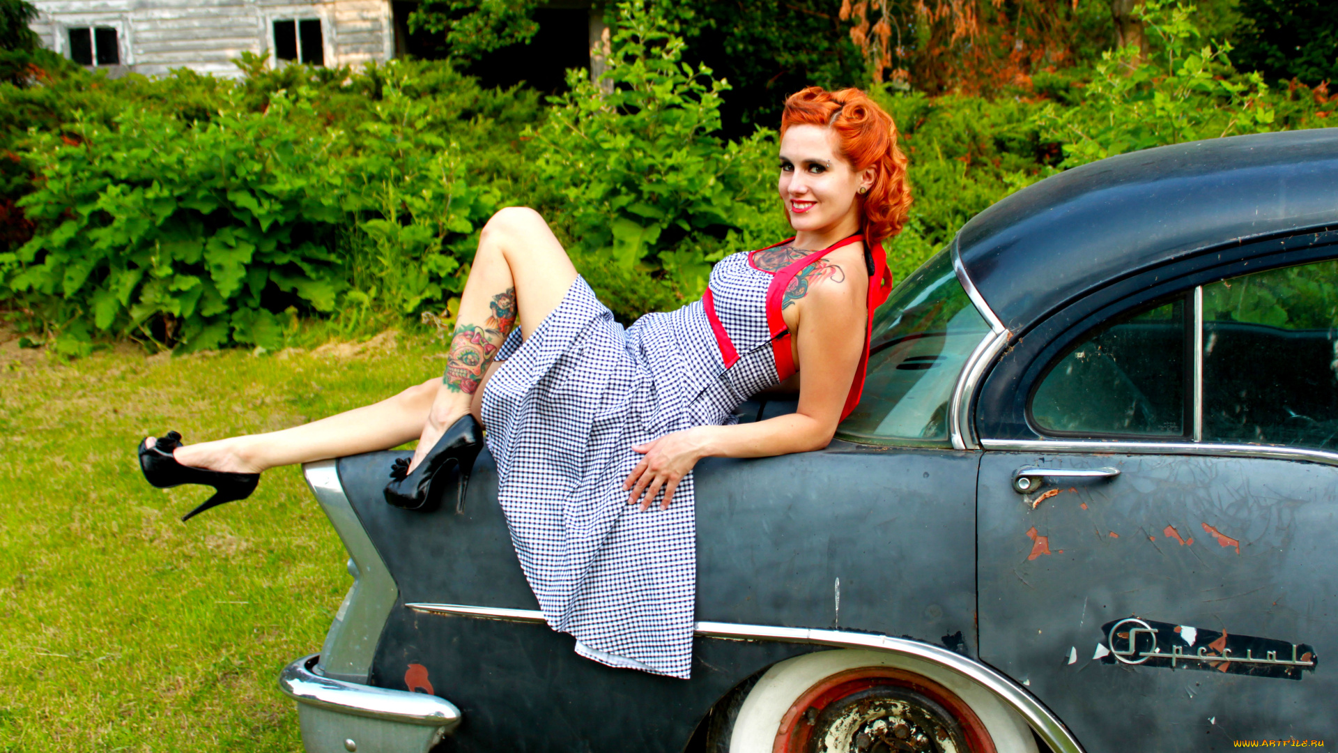 автомобили, авто, девушками, туфли, тату, платье
