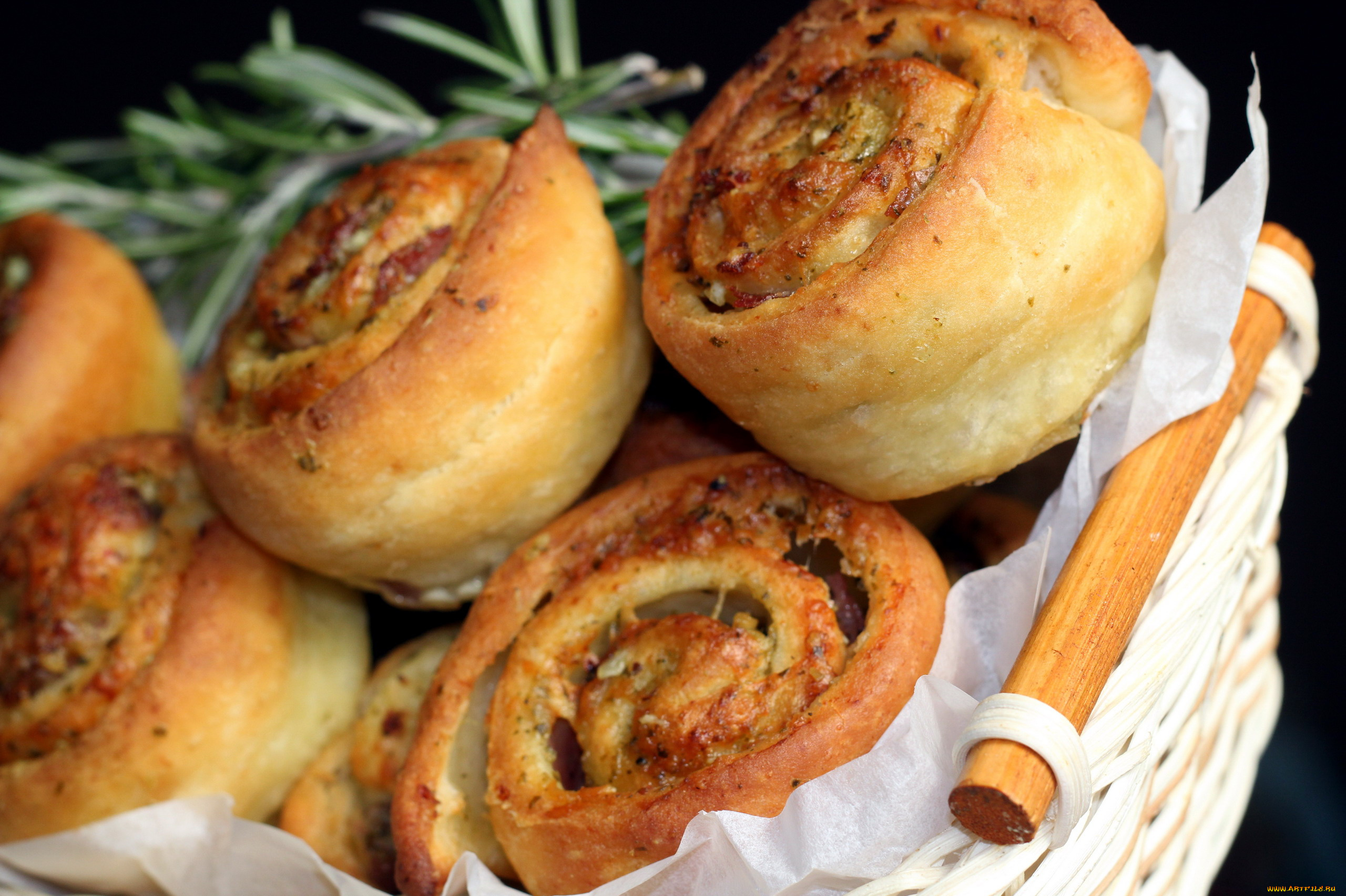еда, хлеб, , выпечка, розмарин, корзинка, булочки
