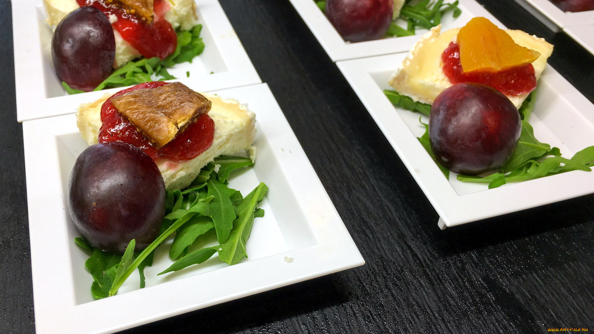 еда, салаты, , закуски, руккола, слива, джем, сыр