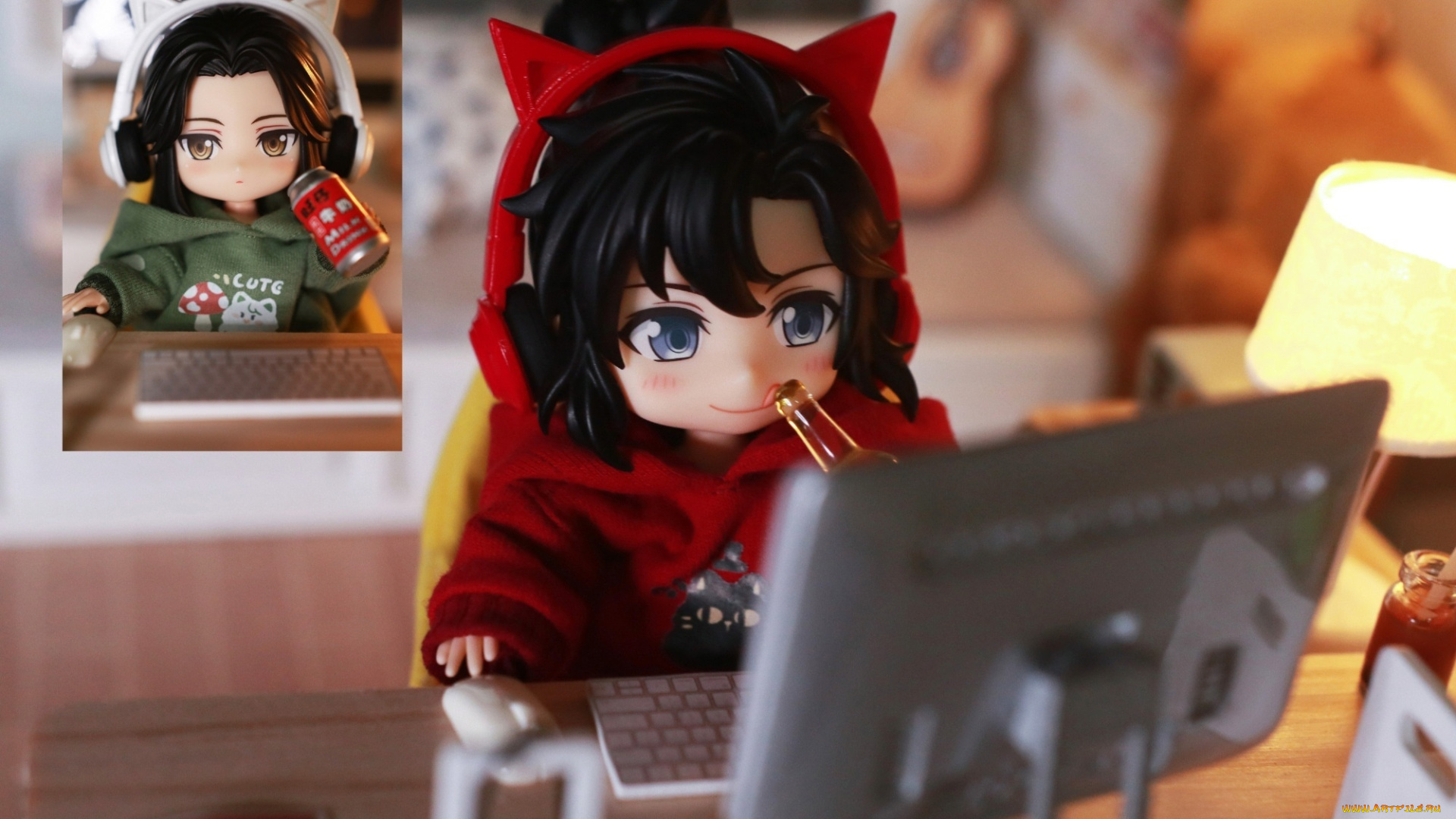 разное, куклы, ноутбук, наушники, связь