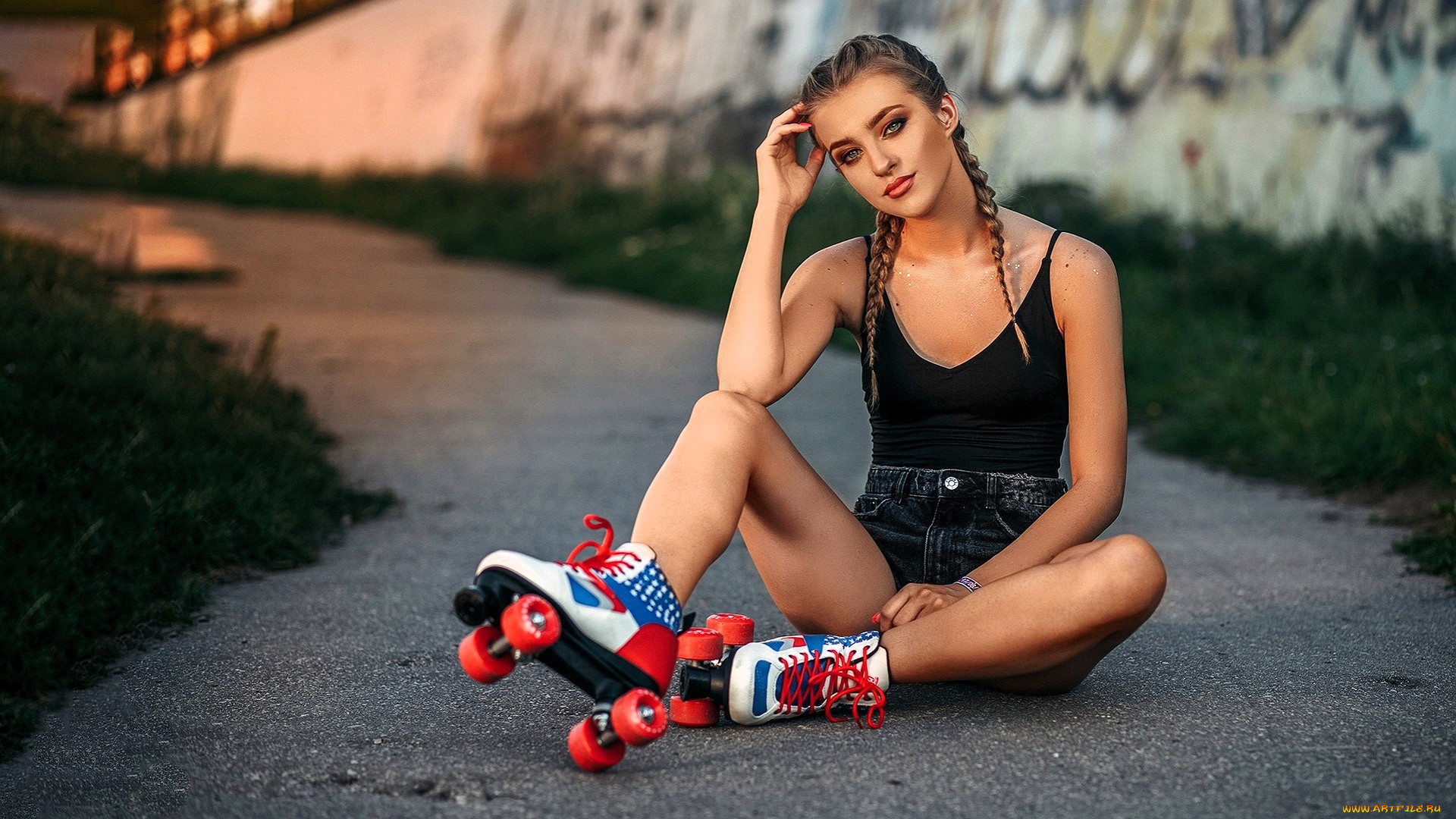 девушки, -, брюнетки, , шатенки, шатенка, косы, майка, шорты, ролики, дорога, стена, трава