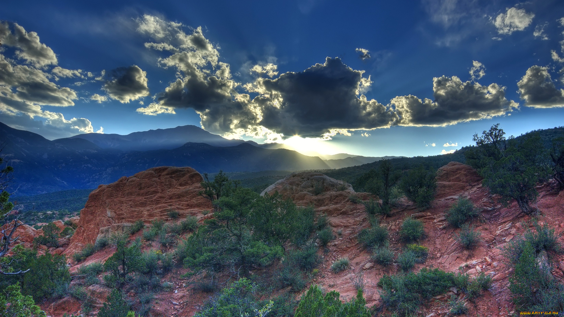 природа, горы, тучи, деревья, солнце