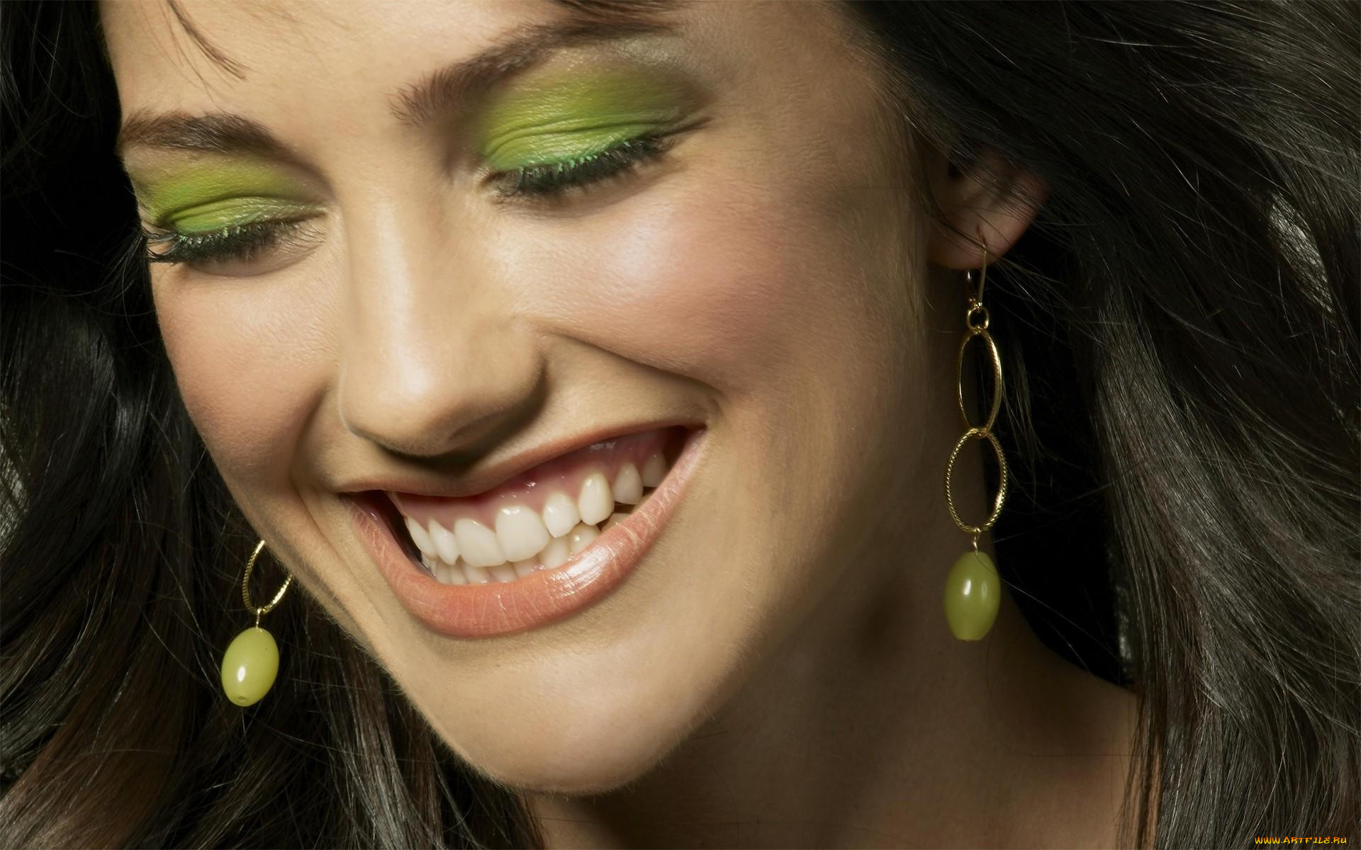 Minka, Kelly, девушки