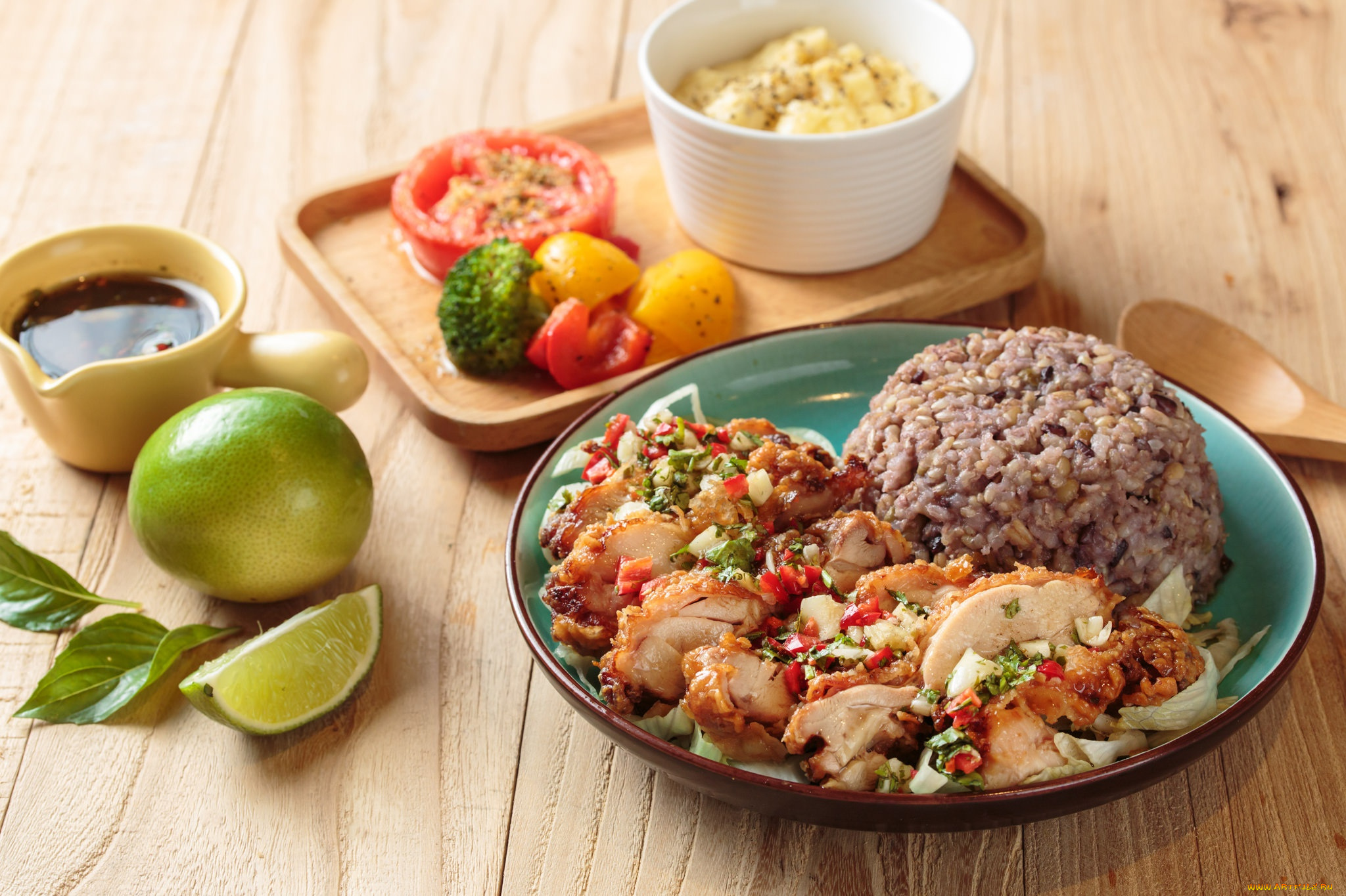 еда, вторые, блюда, рис, мясо, лайм, соус, овощи