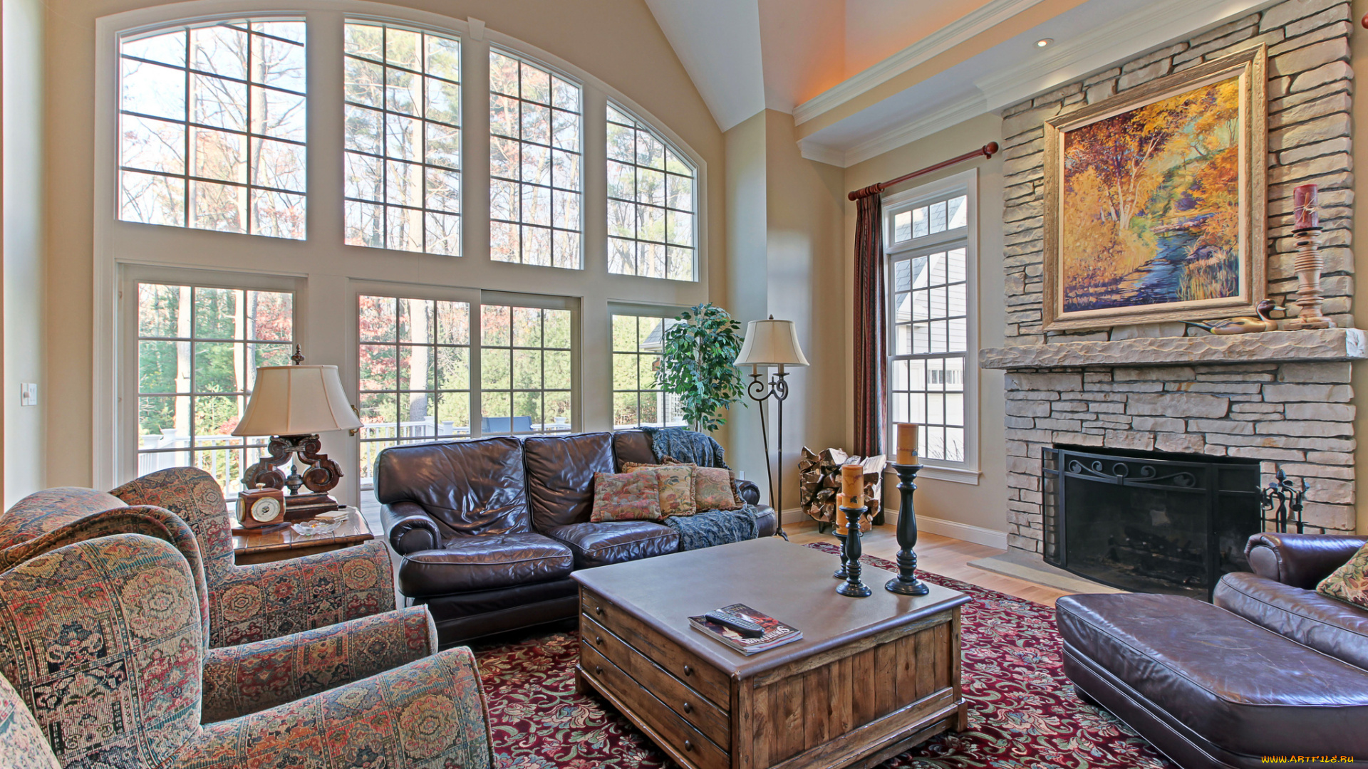 интерьер, гостиная, камин, диваны, свечи, картина