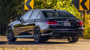 Картинка mercedes автомобили benz двигатели автобусы грузовики легковые подразделение daimler ag германия mercedes-benz