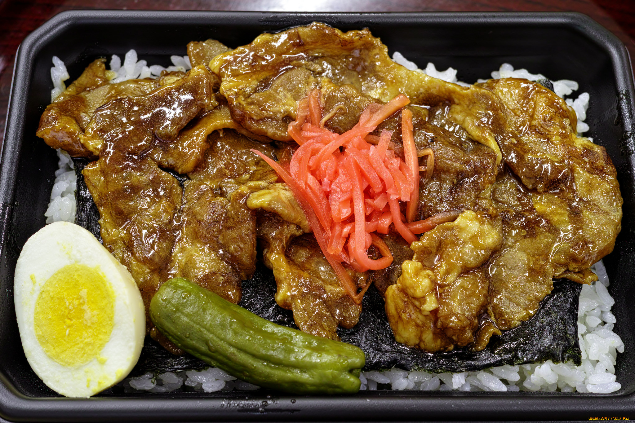 еда, вторые, блюда, рис, соус, яйцо, огурчик