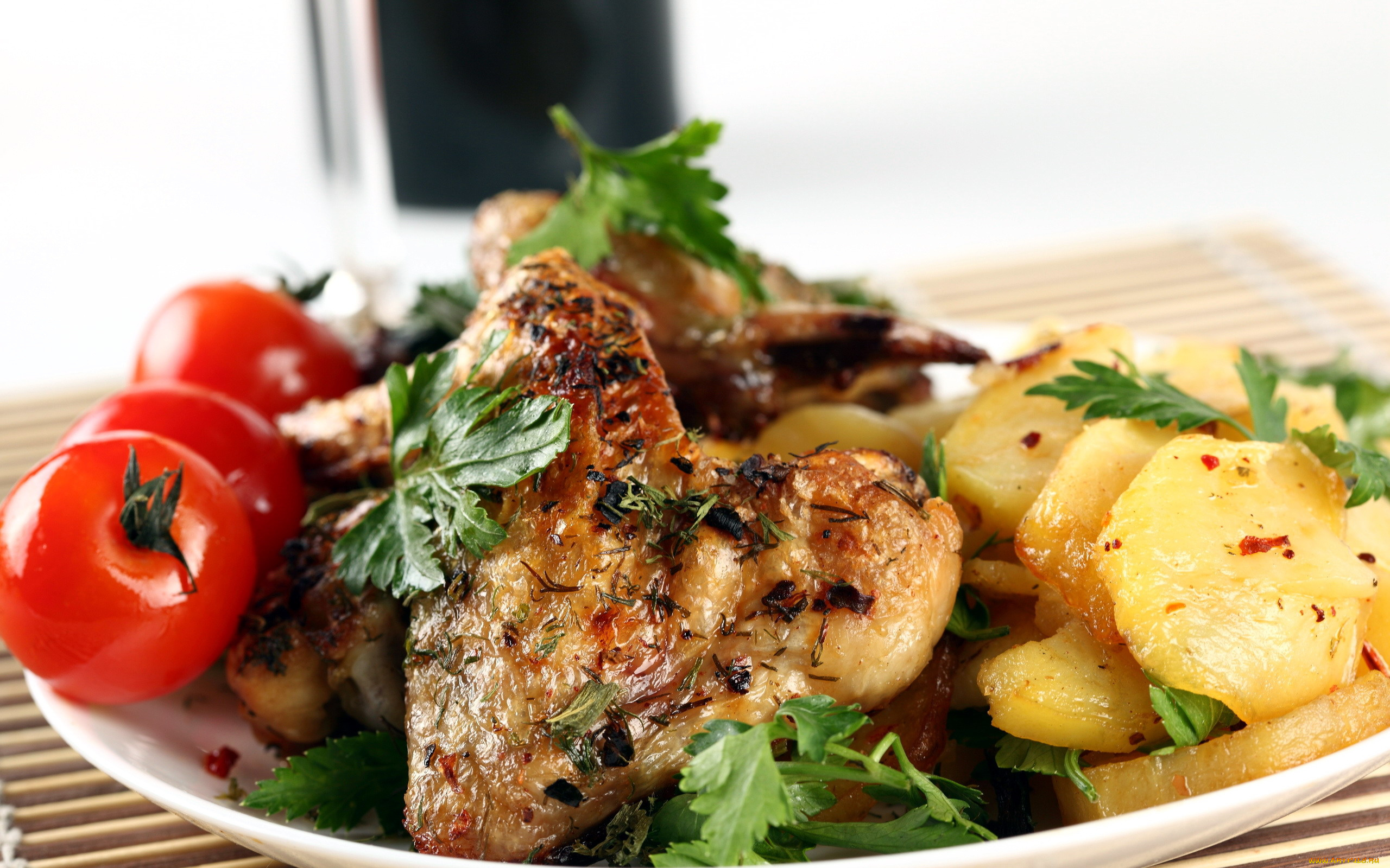 еда, мясные, блюда, помидоры, картофель, жареные, крылышки