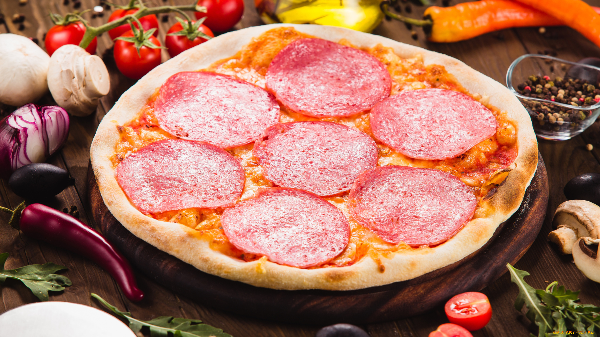 еда, пицца, помидоры, овощи, перец, грибы, колбаса, томаты, салями