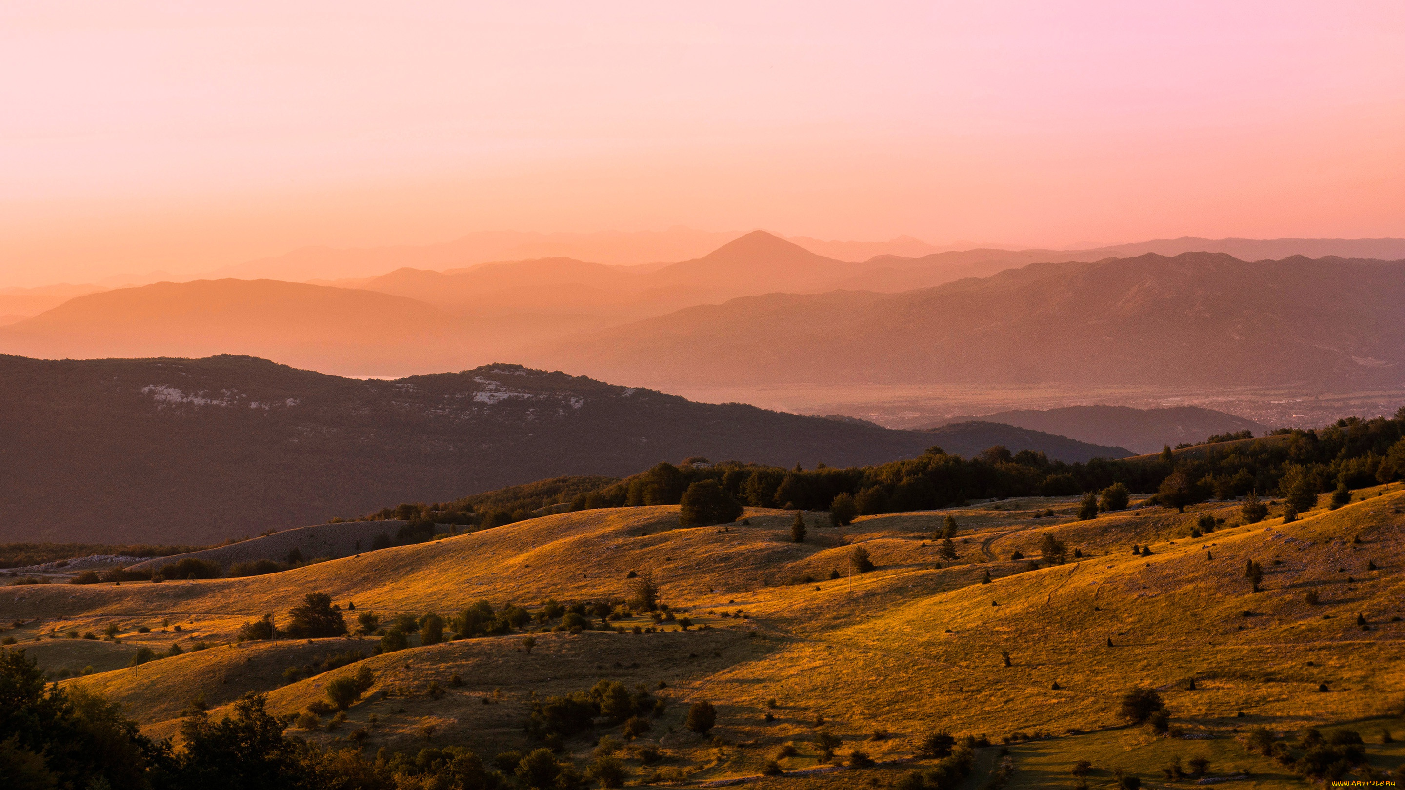 природа, горы, деревья, лес, свет, дымка, утро, холмы, рассвет, туман