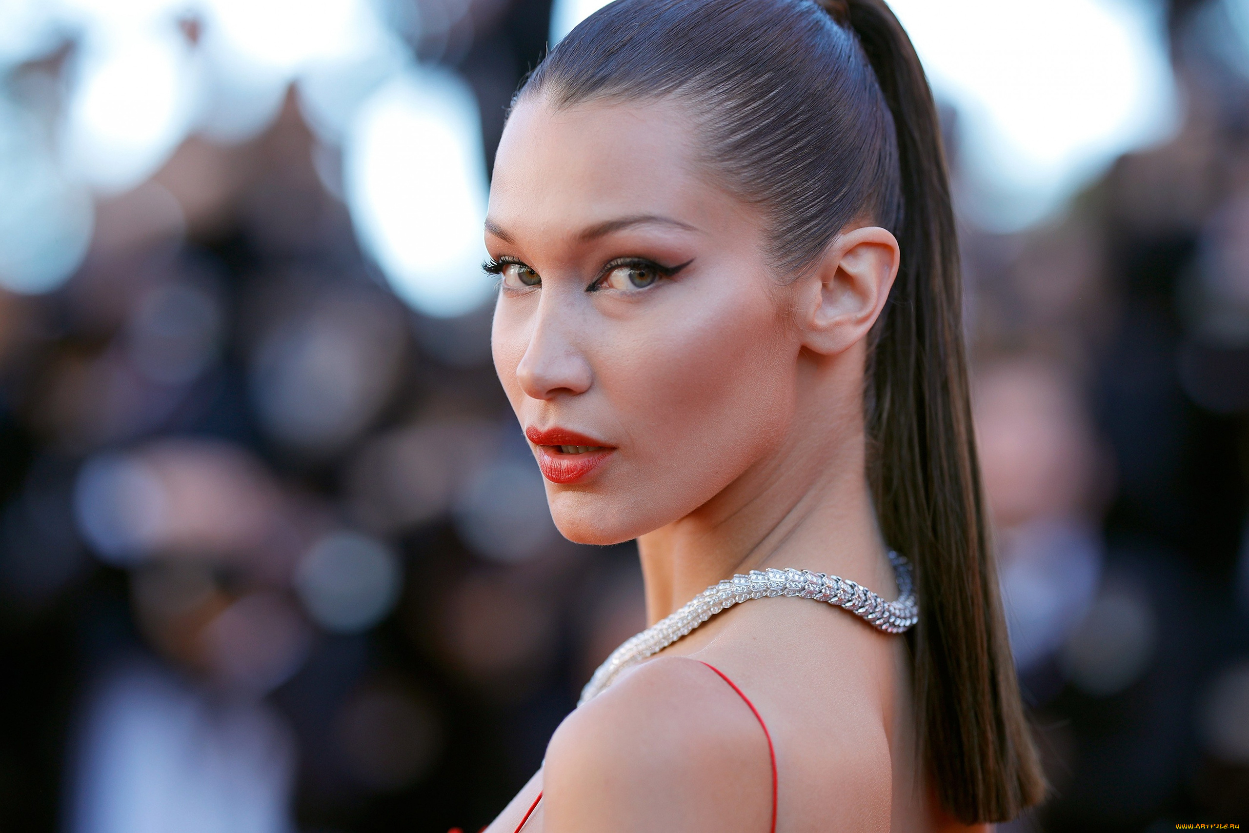 bella, hadid, девушки, bella, hadid, портрет, лицо, девушка, модель, красавица, стройная, сексуальная, поза, макияж, причёска, фигура, наряд, стильная, мода