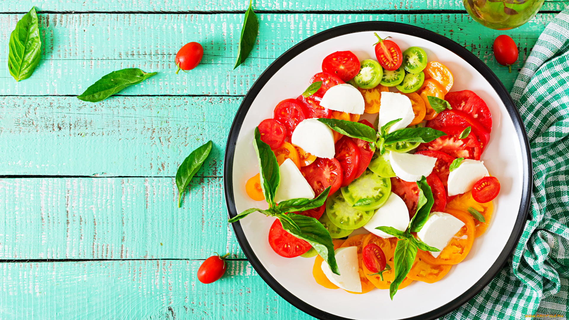 еда, салаты, , закуски, базилик, салат, помидоры, сыр