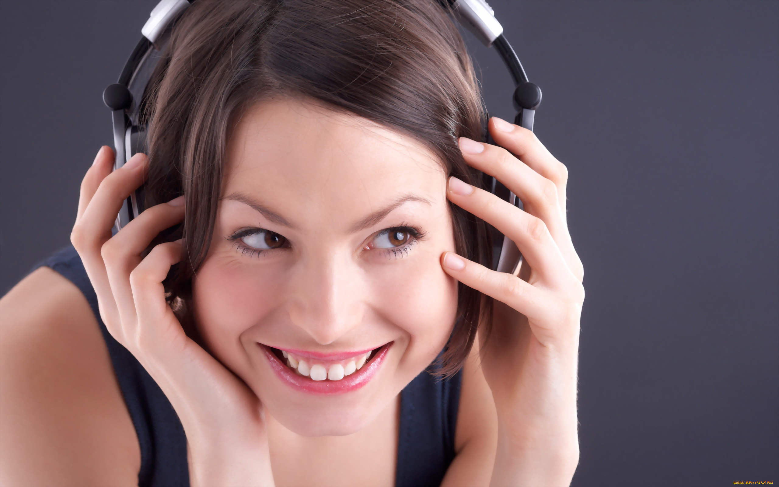 -Unsort, Лица, Портреты, девушки, unsort, лица, портреты, наушники, улыбка, девушка
