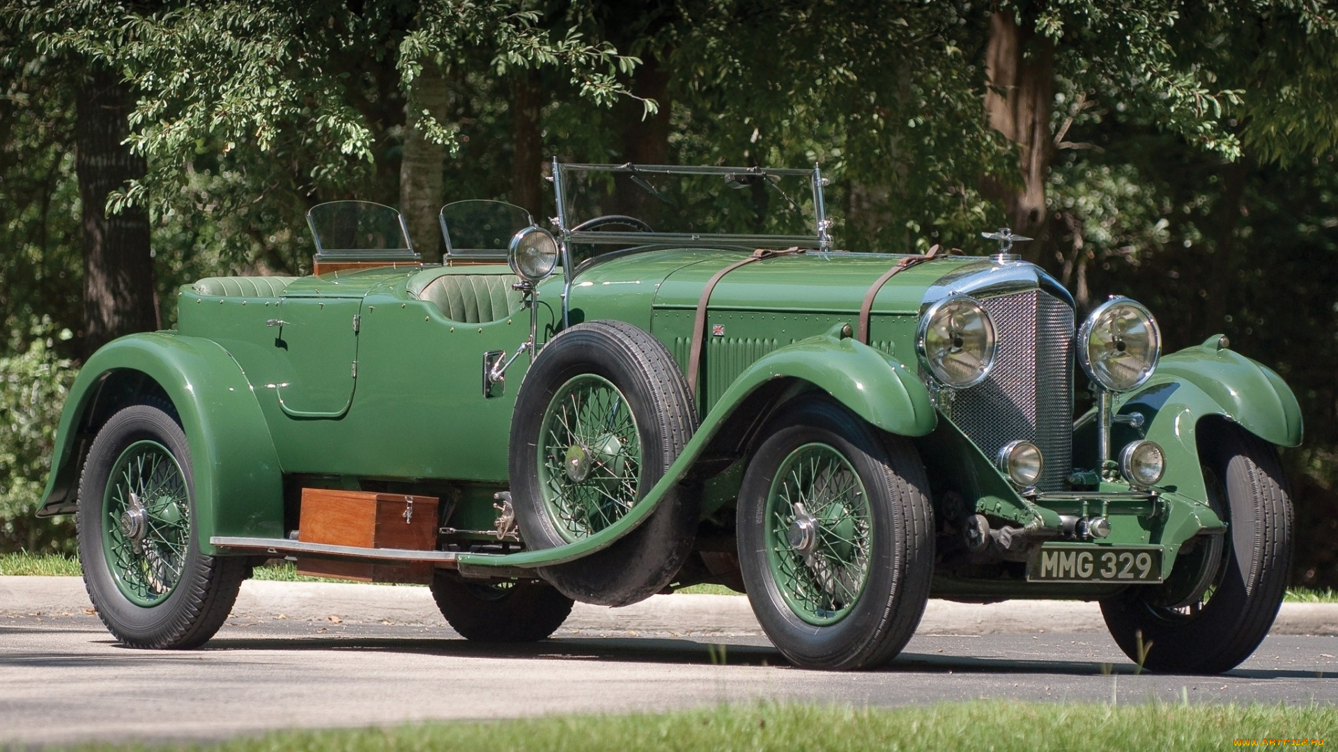 автомобили, классика, трава, деревья, дорога, ретро, автомобиль