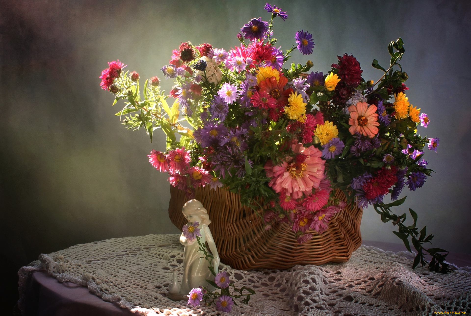цветы, букеты, , композиции, букет, корзина, астры, цинния, очень, статуэтка, девочка