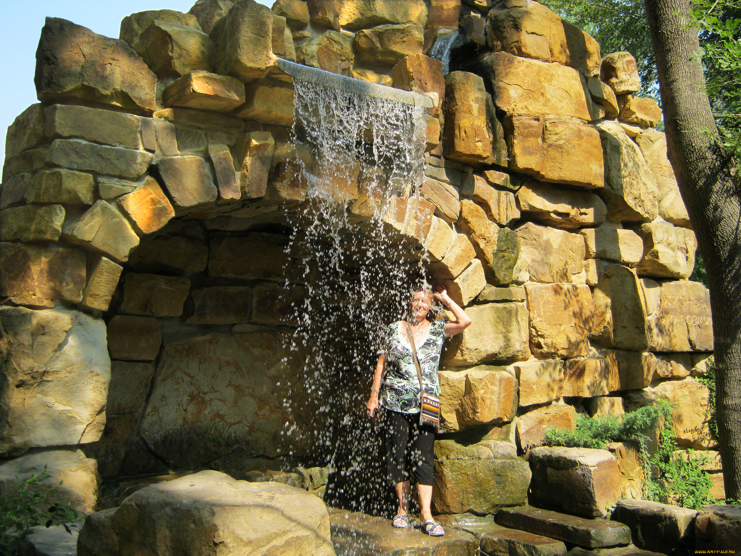 города, -, памятники, , скульптуры, , арт-объекты, кабардинка, старый, водопад, дианы, грот, камни, парк