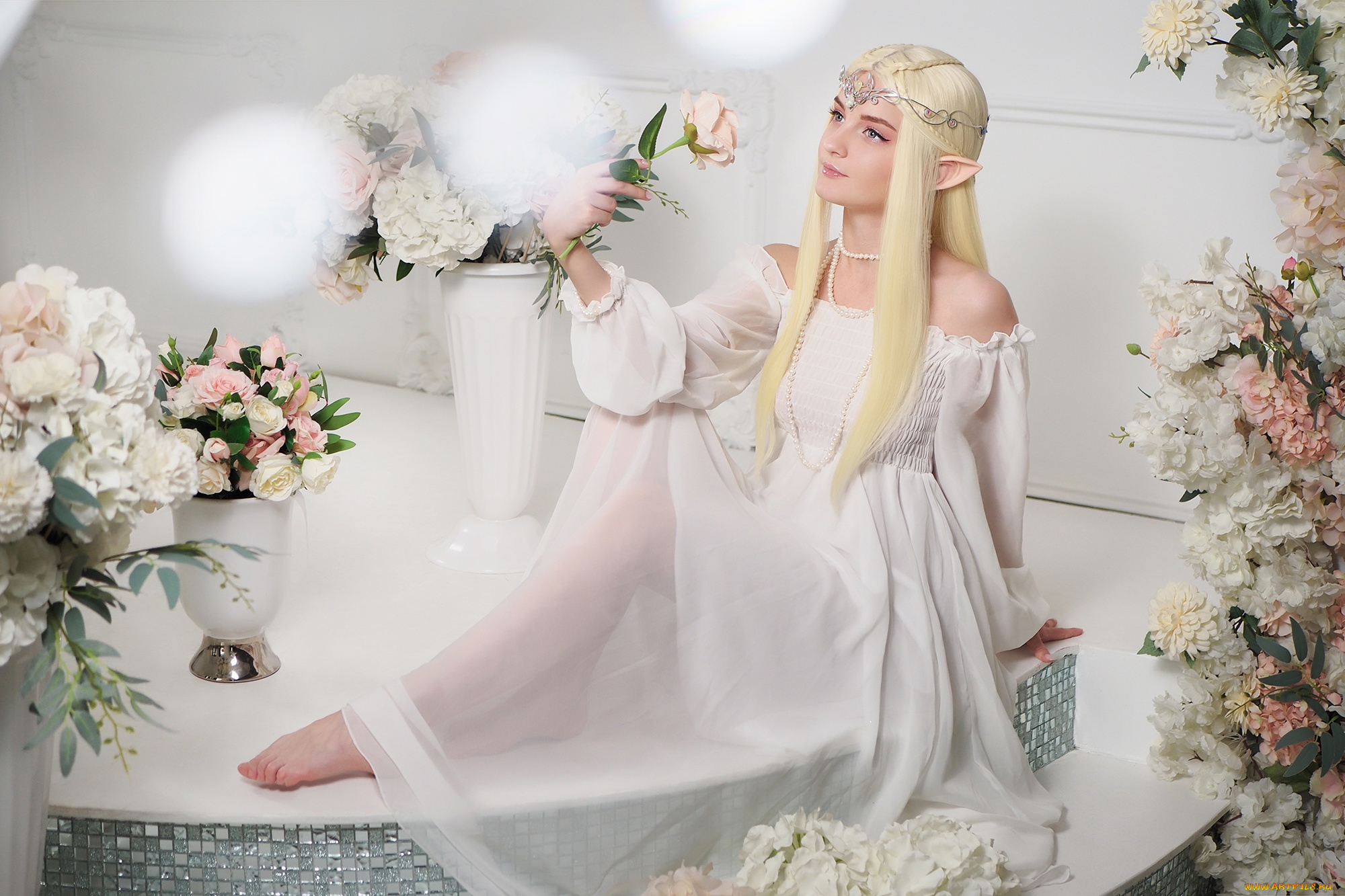 kirdjava, девушки, девушка, женщина, блондинка, светловолосая, сексуальная, модель, звезда, позирует, разная, обувь, верхняя, стильная, одежда, нижнее, эротическое, бельё, трусы, лифчик, колготки, чулки, аксессуары, макияж, и, множество, элементов, на, фотографии