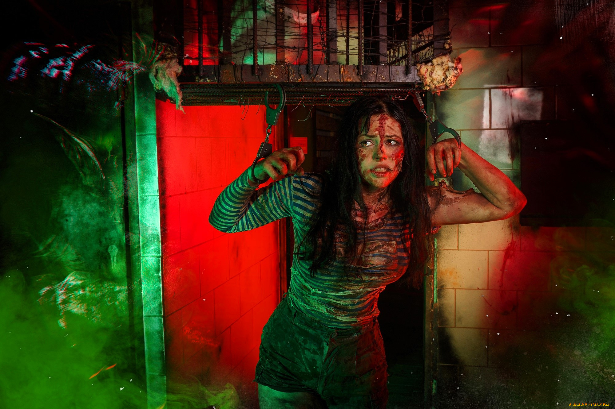 девушки, алиса, арефьева, образ, косплей, наряд, грязь, кровь, тельняшка, наручники