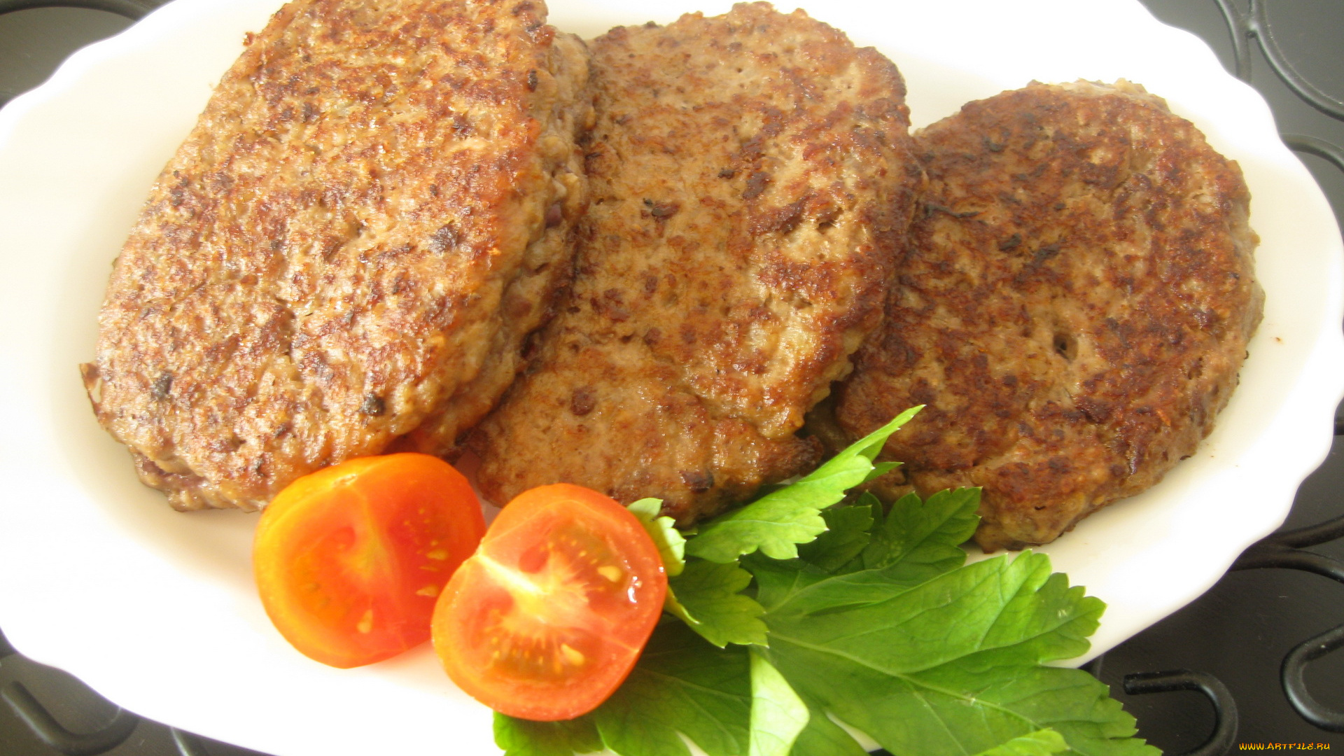 автор, varvarra, еда, вторые, блюда, петрушка, котлеты, тарелка, помидоры, томаты