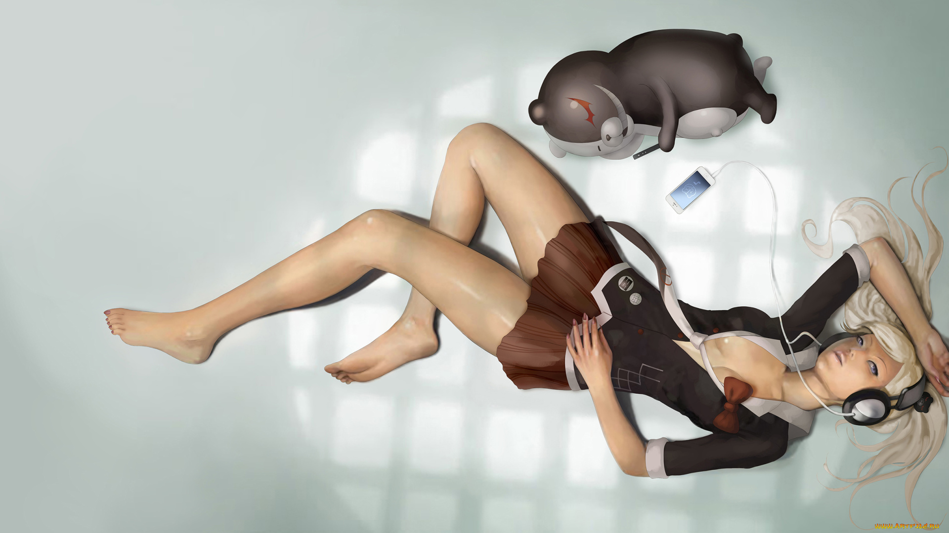 аниме, danganronpa, юбка, галстук, заколка, бант, наушники, мобильный, телефон, медведь, девушка, enoshima, junko, свет, пол, рубашка, nyarko, monokuma