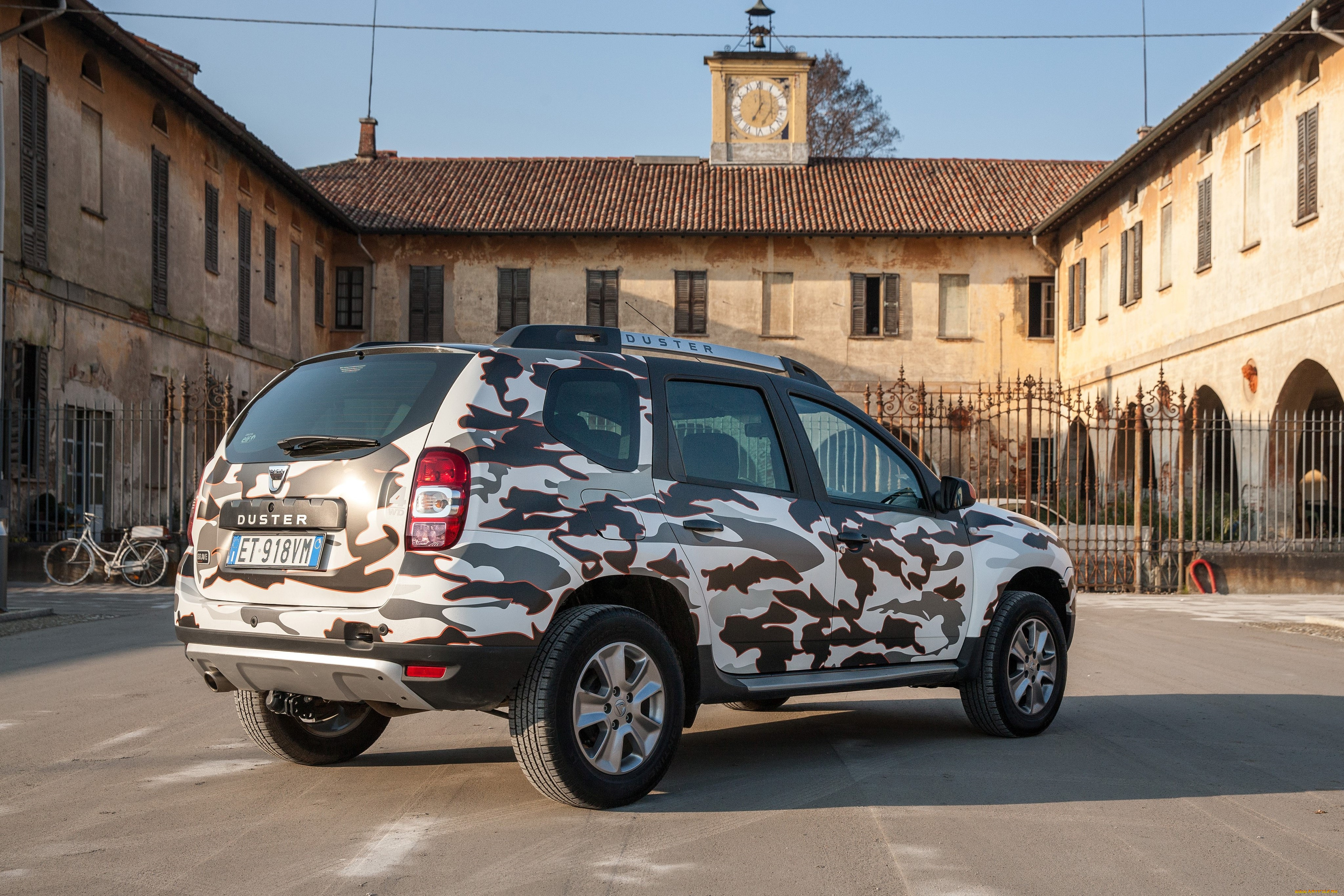 автомобили, dacia