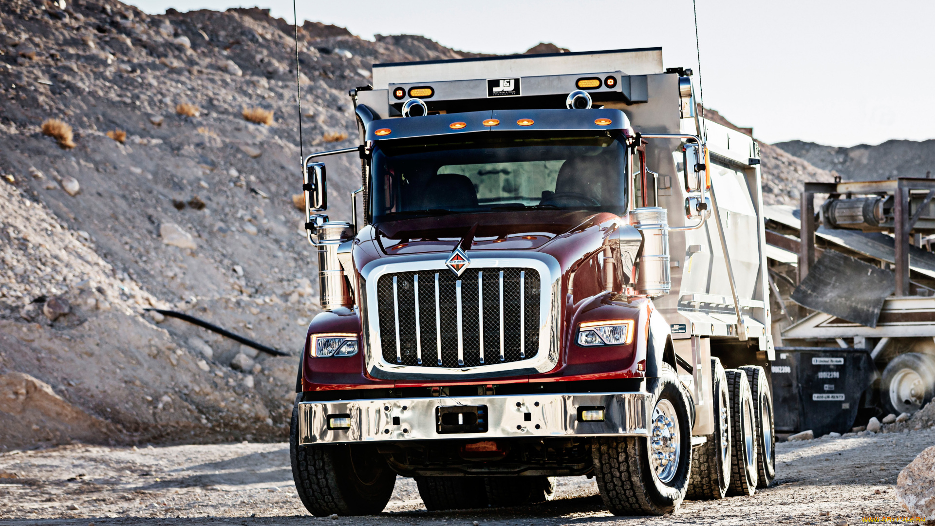 автомобили, international