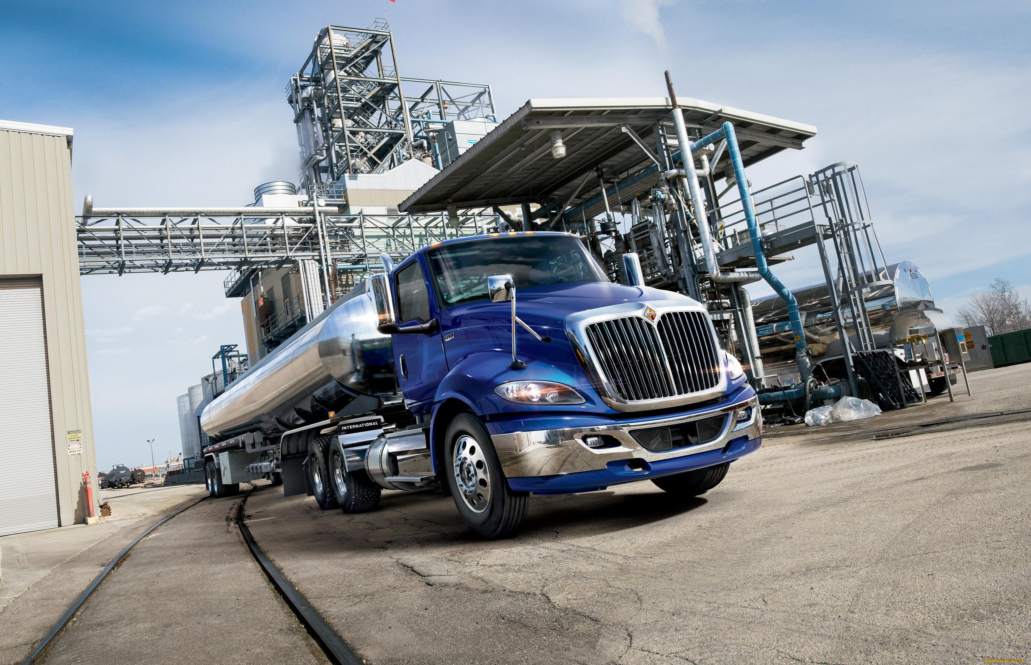 автомобили, international