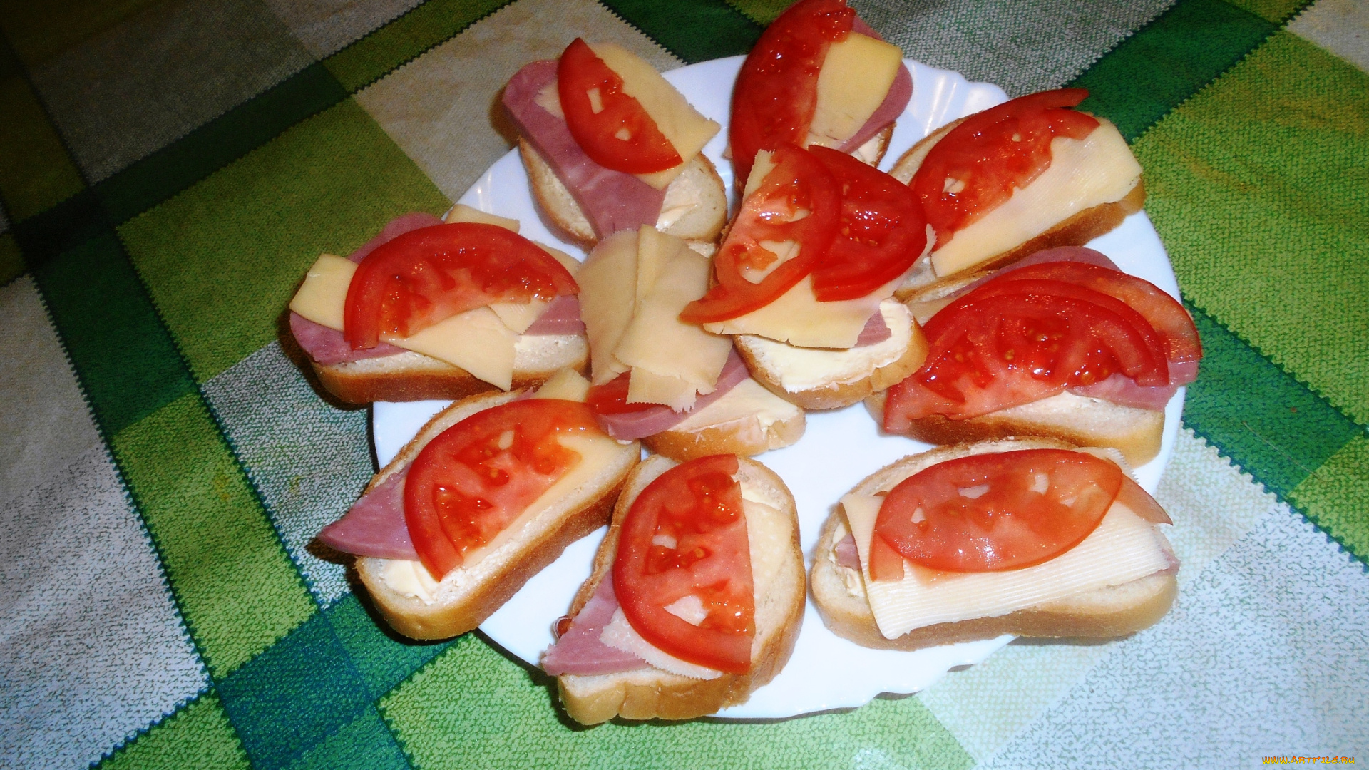 еда, бутерброды, , гамбургеры, , канапе, хлеб, колбаса, сыр, помидоры, томаты