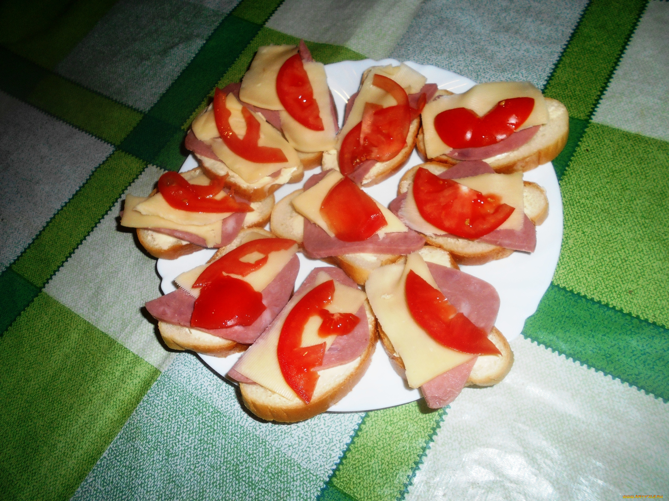 еда, бутерброды, , гамбургеры, , канапе, хлеб, колбаса, сыр, помидоры, томаты