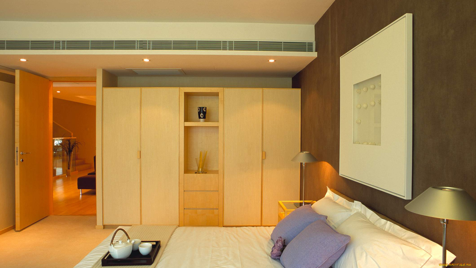 интерьер, спальня, светильник, подушка, кровать